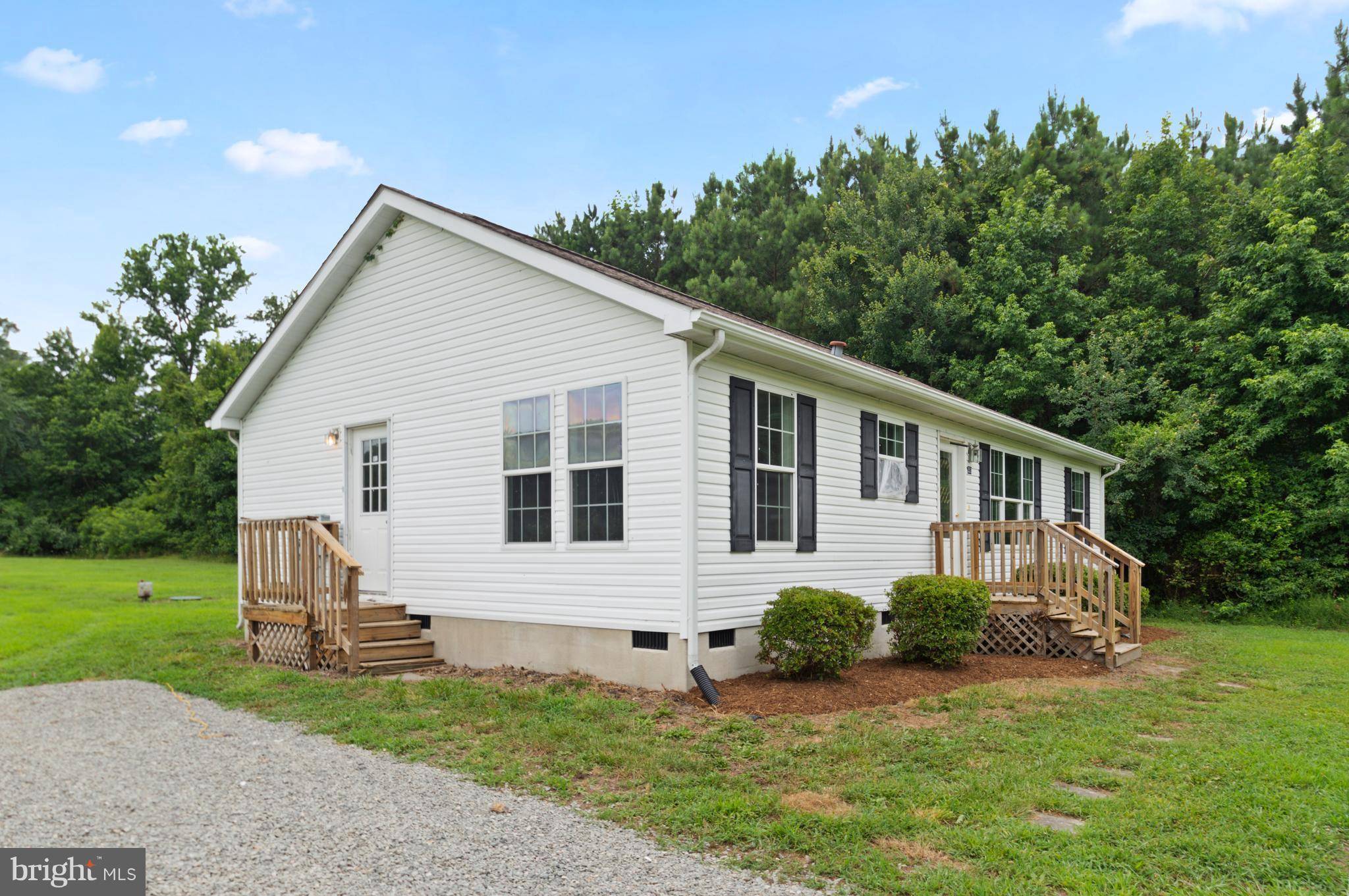 Montross, VA 22520,353 CABIN POINT DR