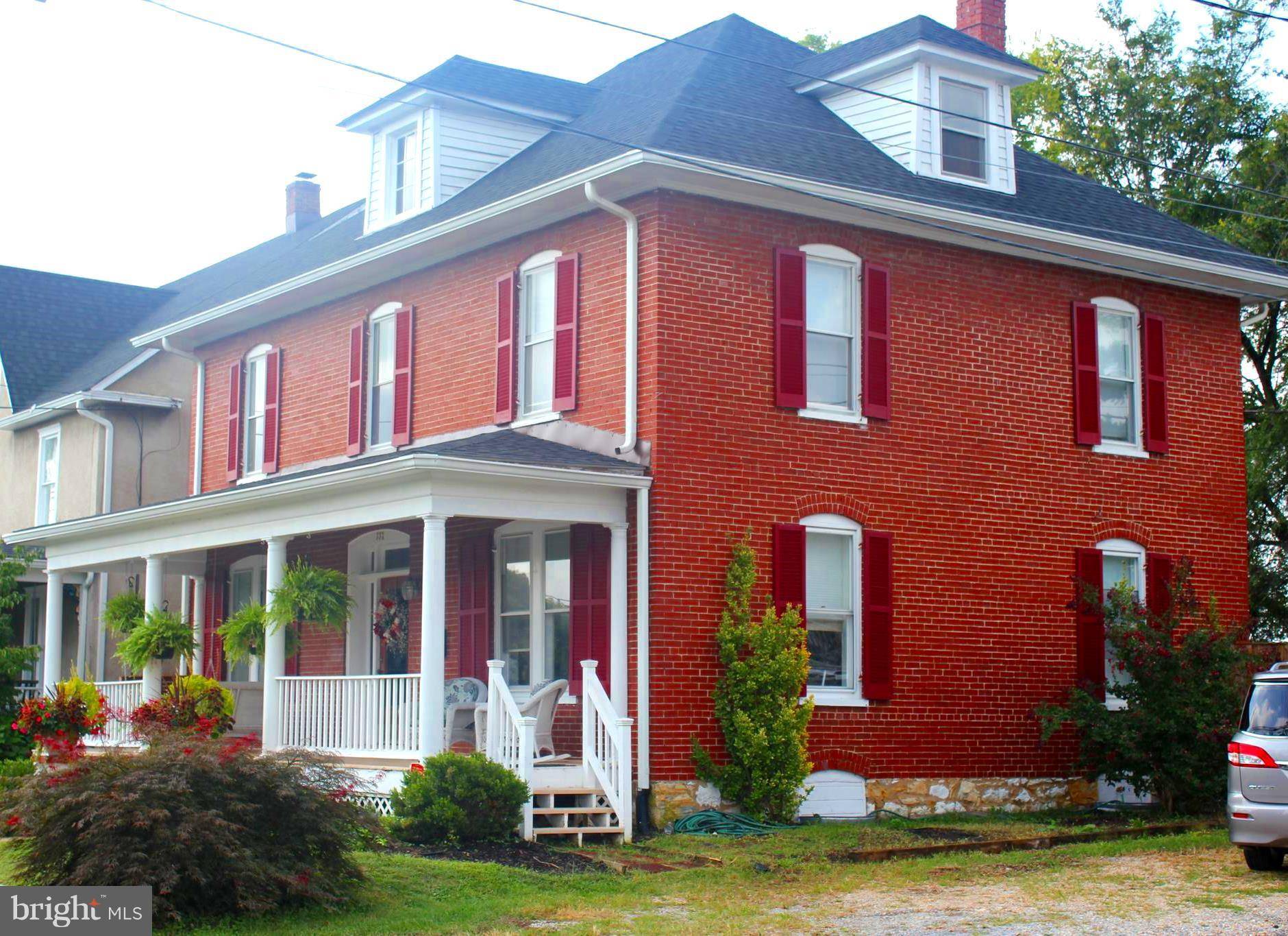 Charles Town, WV 25414,332 MILDRED N. ST