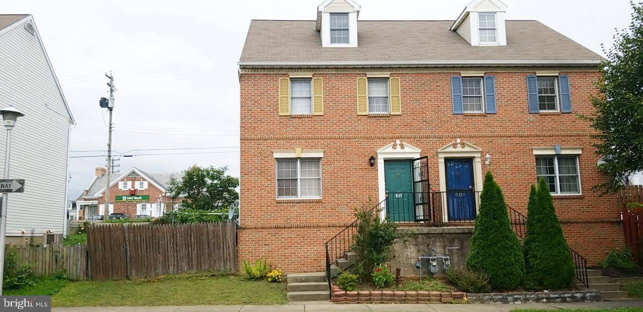 York, PA 17403,805 DONNELLY ST