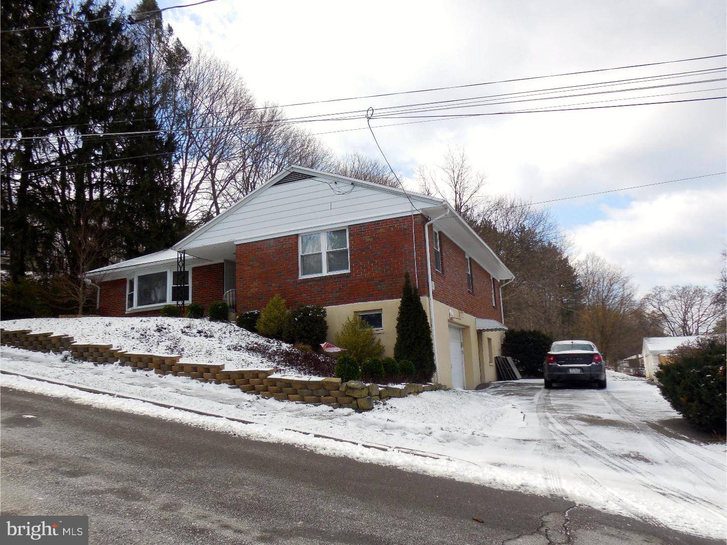 Saint Clair, PA 17970,44 THOMPSON ST