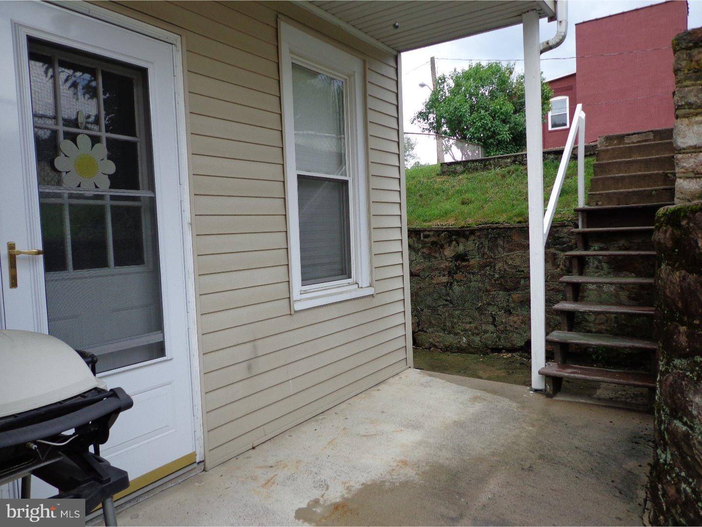 Pottsville, PA 17901,350 FRONT ST