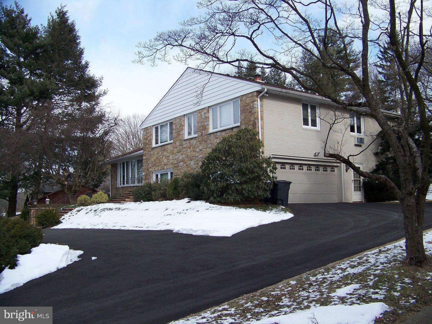 Wyncote, PA 19095,1401 REDWOOD LN