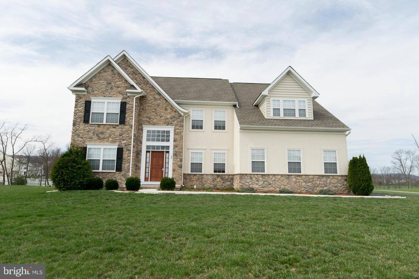 Martinsburg, WV 25403,49 BRIGHT CHERRY CT