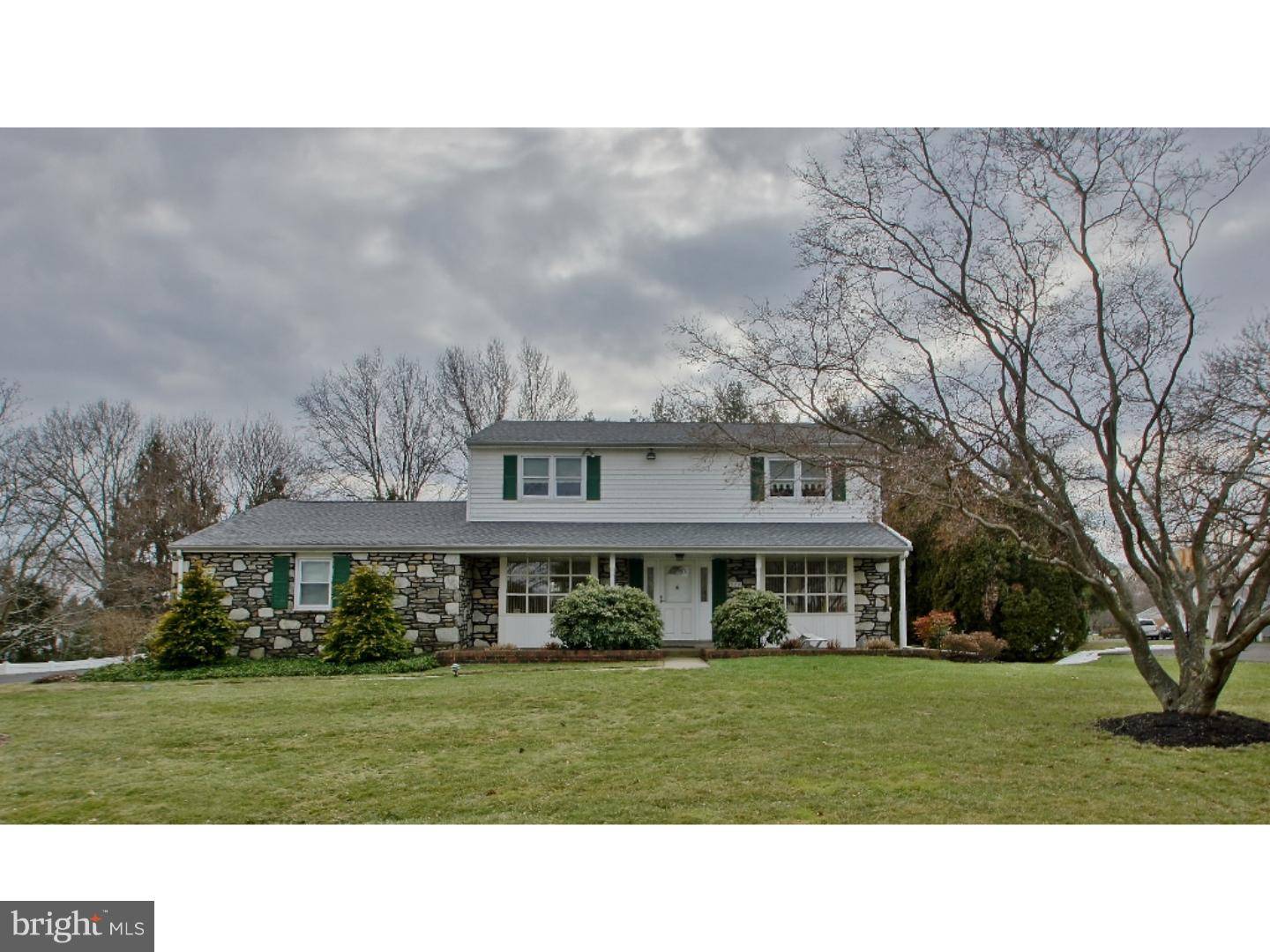 Huntingdon Valley, PA 19006,986 WARFIELD LN