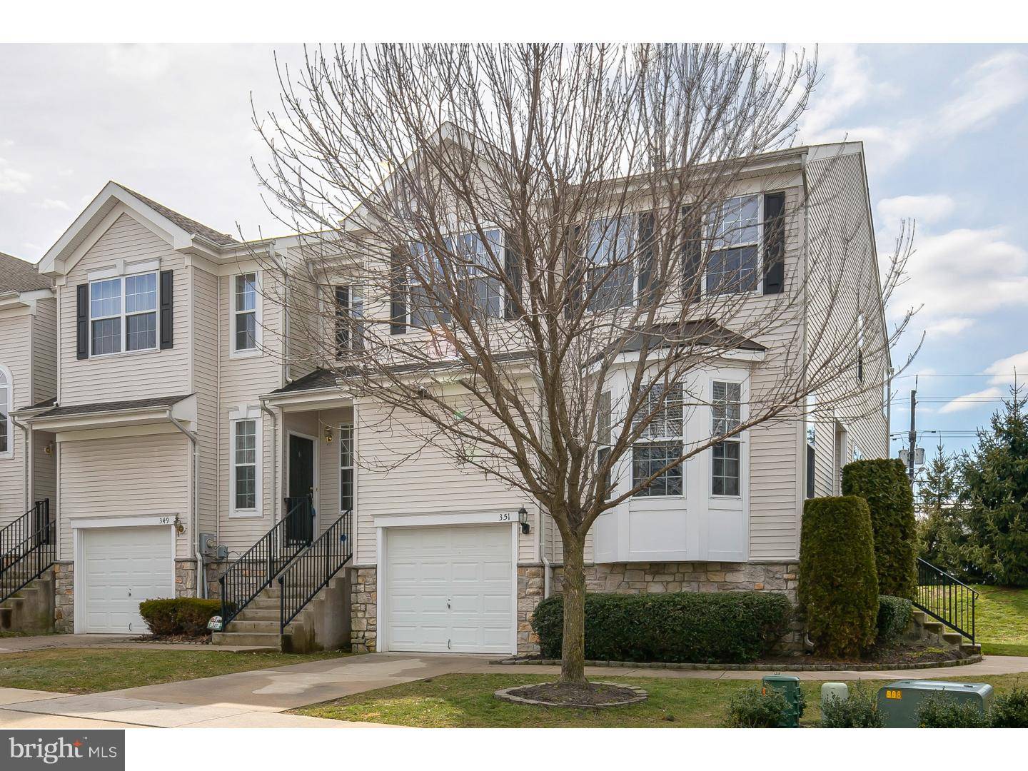 Delran Twp, NJ 08075,351 HUNTINGTON DR