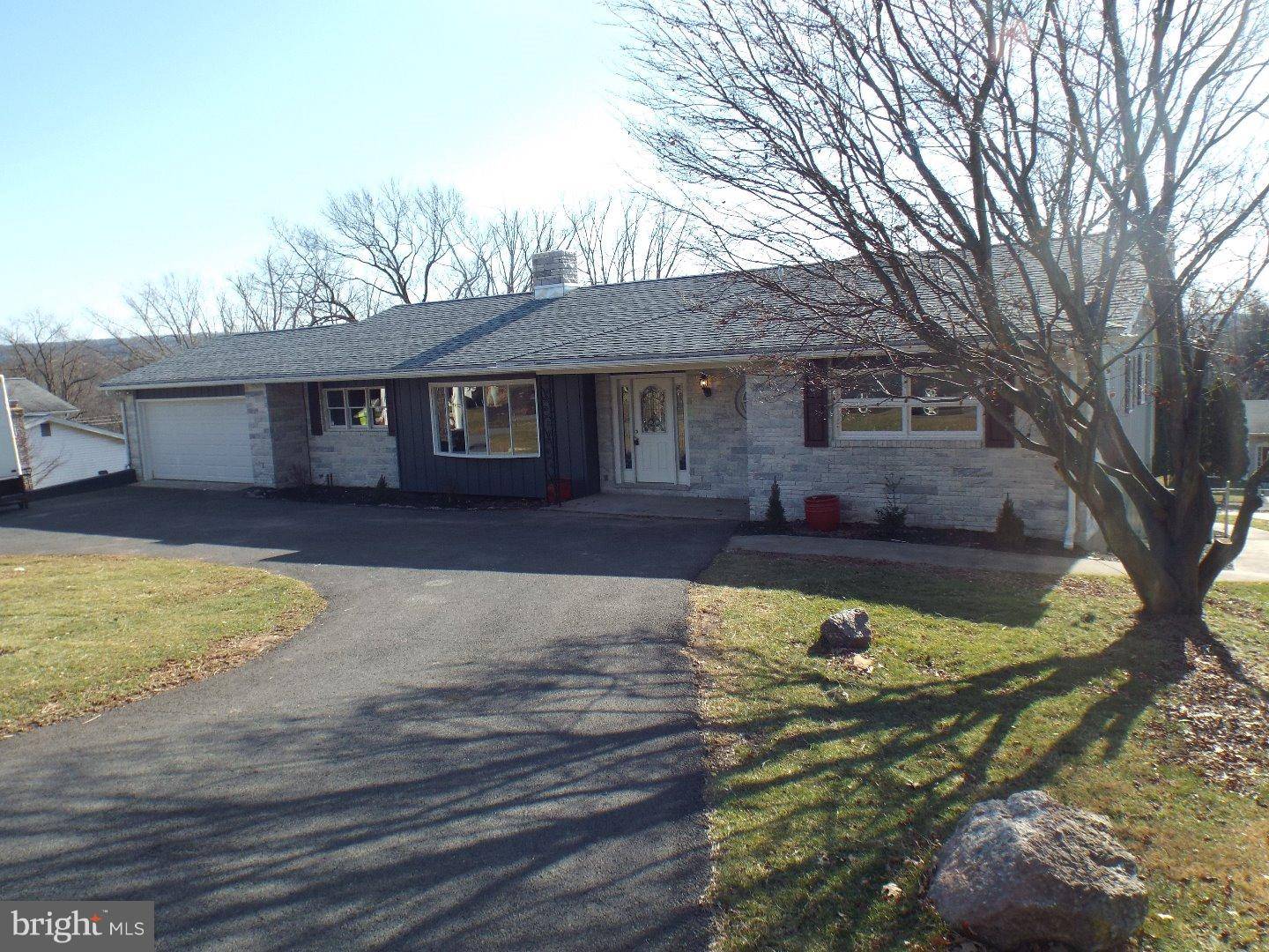 Pottsville, PA 17901,107 WOODLAND DR