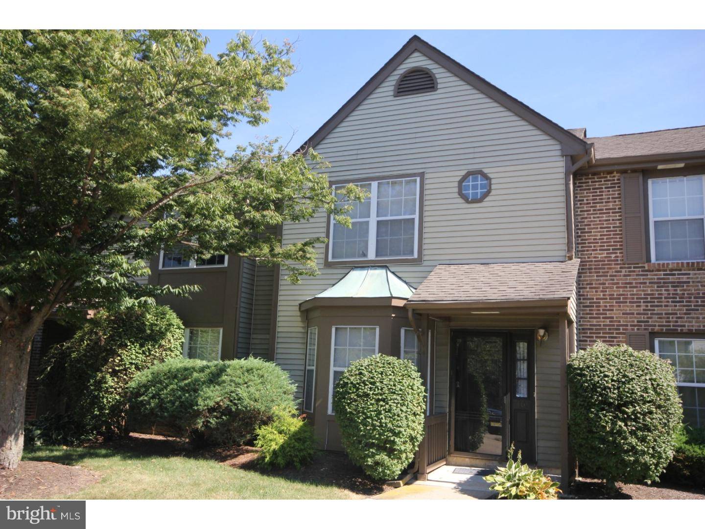 East Windsor Twp, NJ 08520,10 MONTGOMERY CT