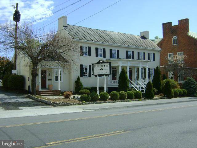 Berryville, VA 22611,102 MAIN ST W