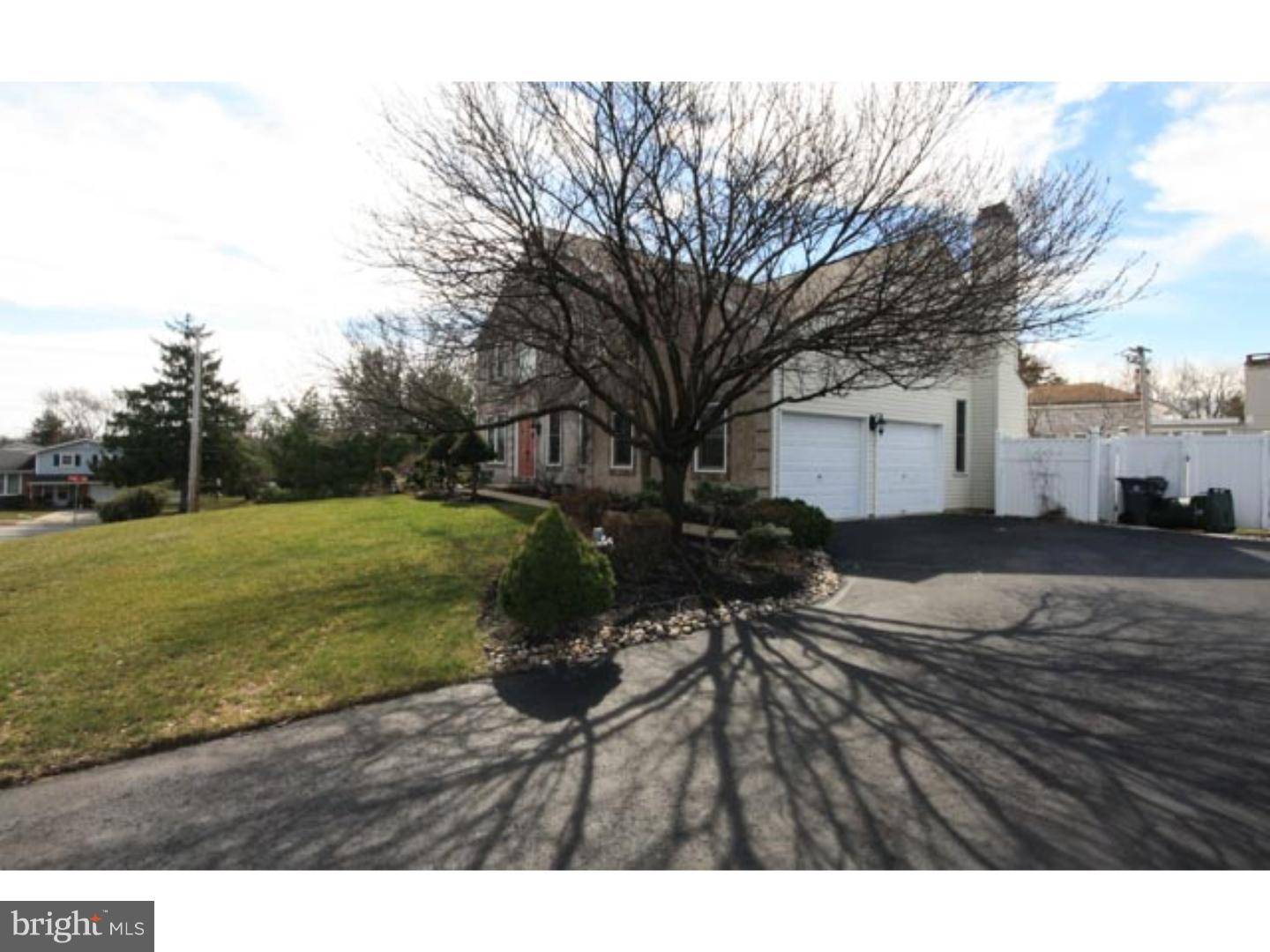 Huntingdon Valley, PA 19006,4 LORI LN