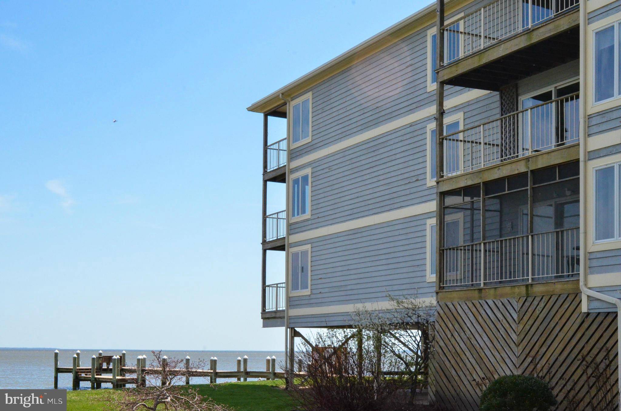 Colonial Beach, VA 22443,17 LINCOLN AVE #205