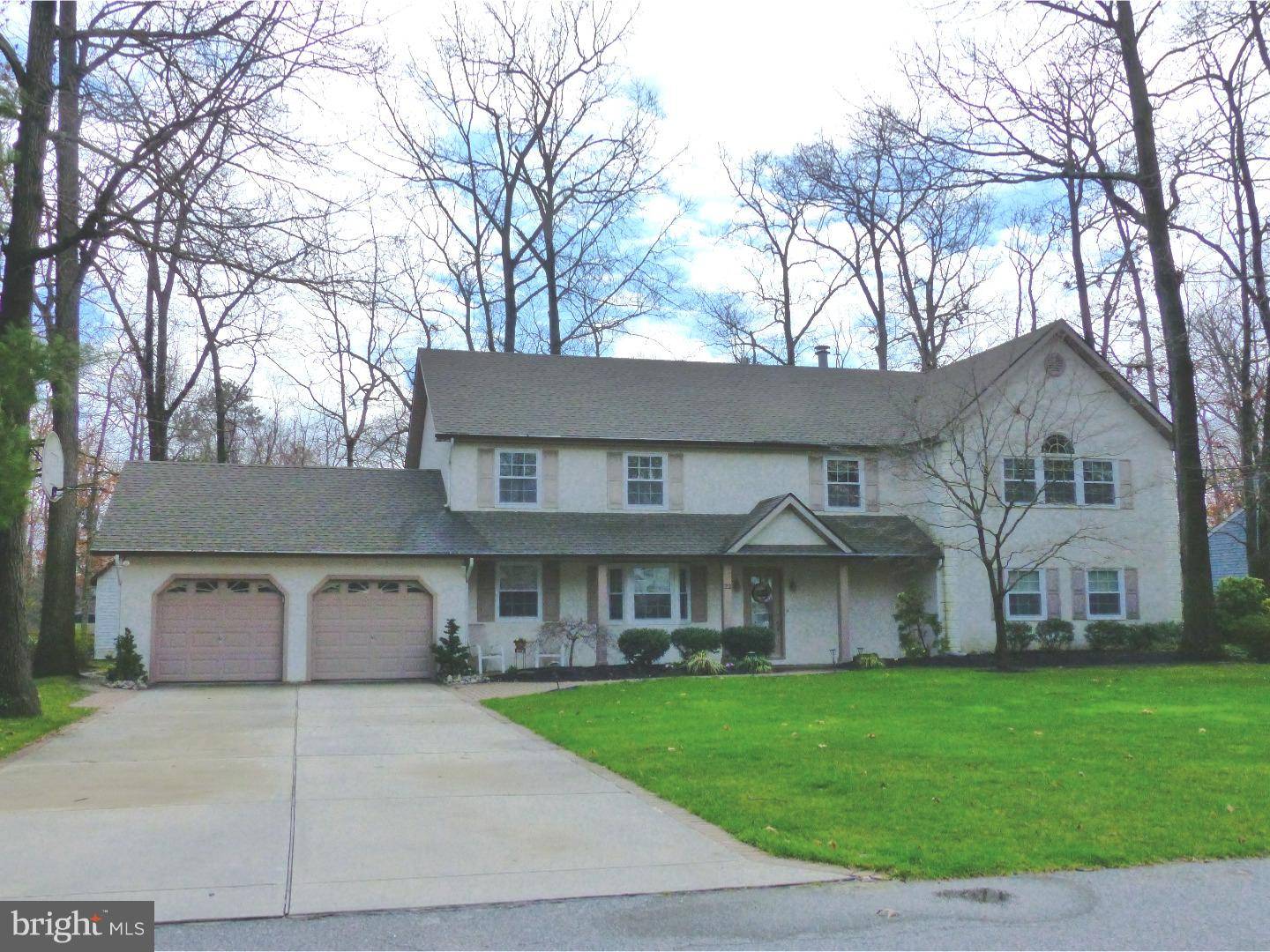 Sewell, NJ 08080,22 LAKESIDE LN