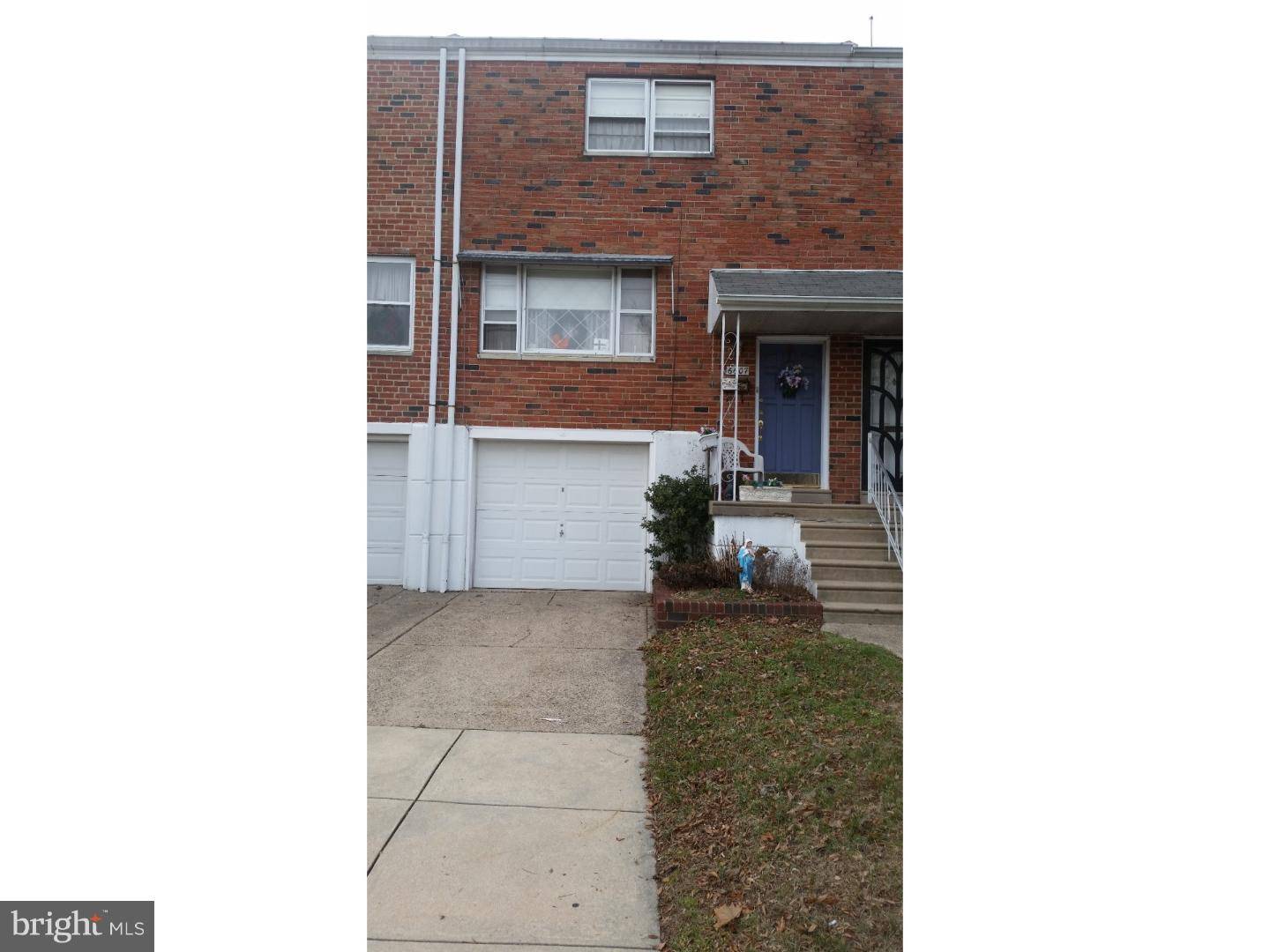 Philadelphia, PA 19142,6607 CORMORANT PL