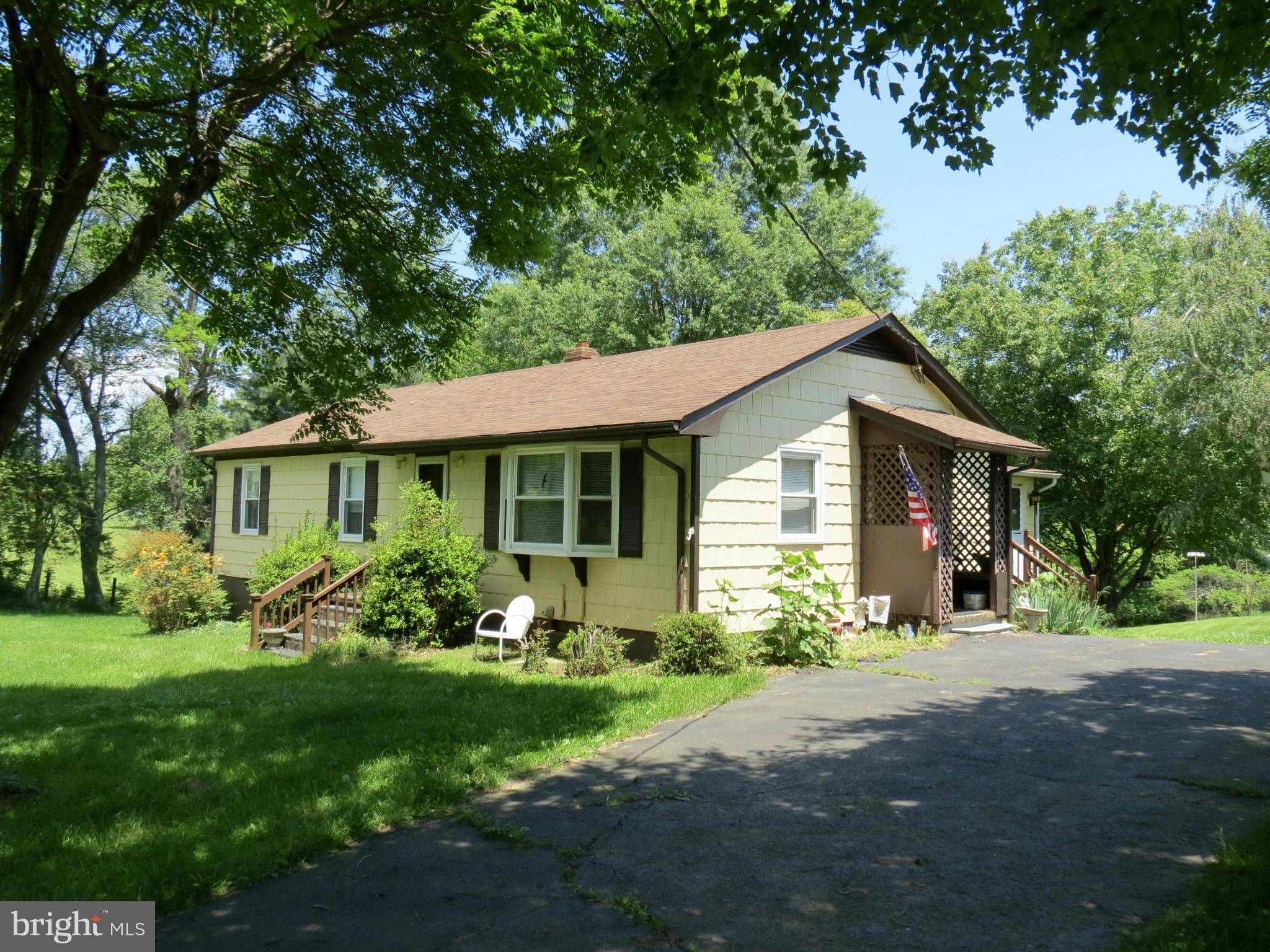 Rixeyville, VA 22737,9527 EGGBORNSVILLE RD