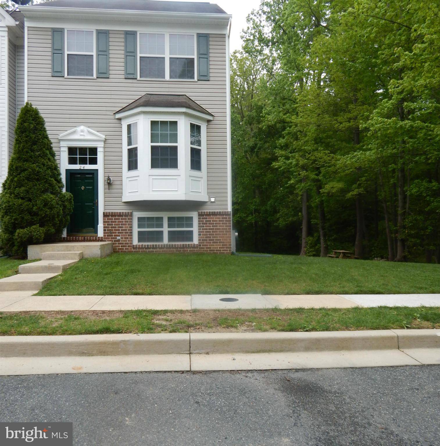 Baltimore, MD 21221,24 FLAXLEAF CT