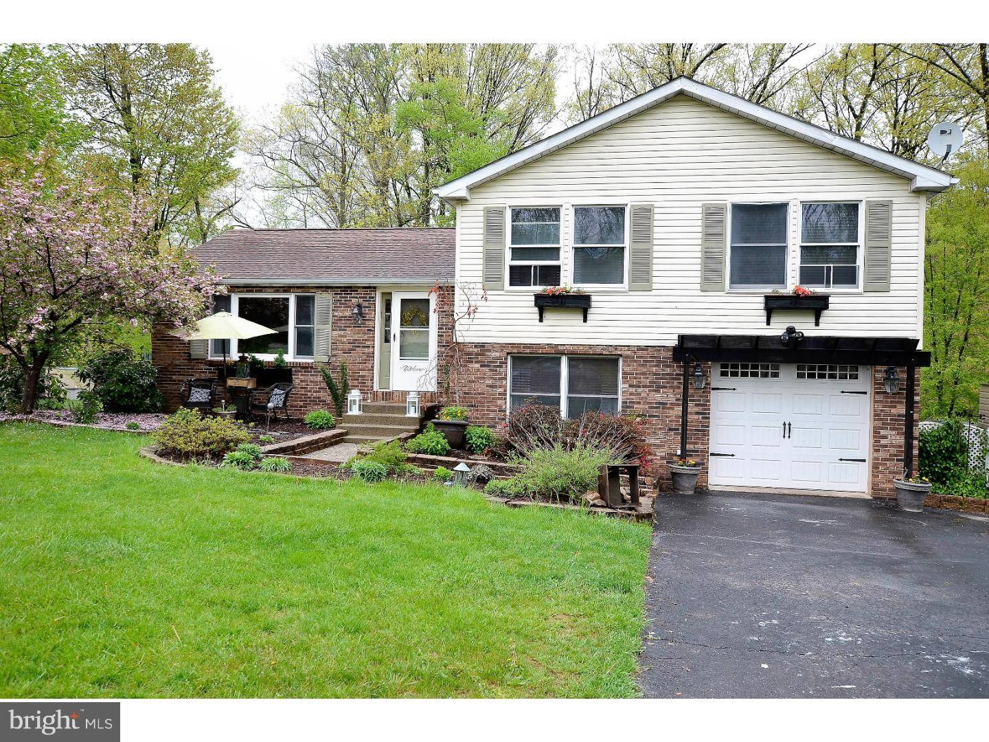 Pottstown, PA 19464,143 BOXWOOD CT