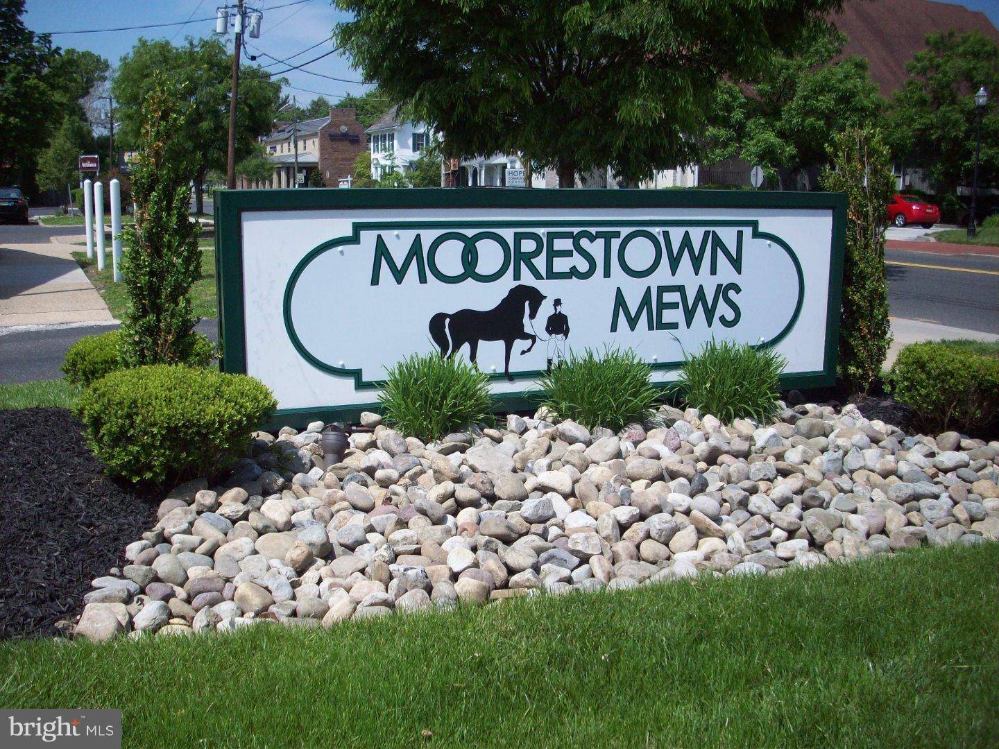 Moorestown, NJ 08057,2 E CLOSE