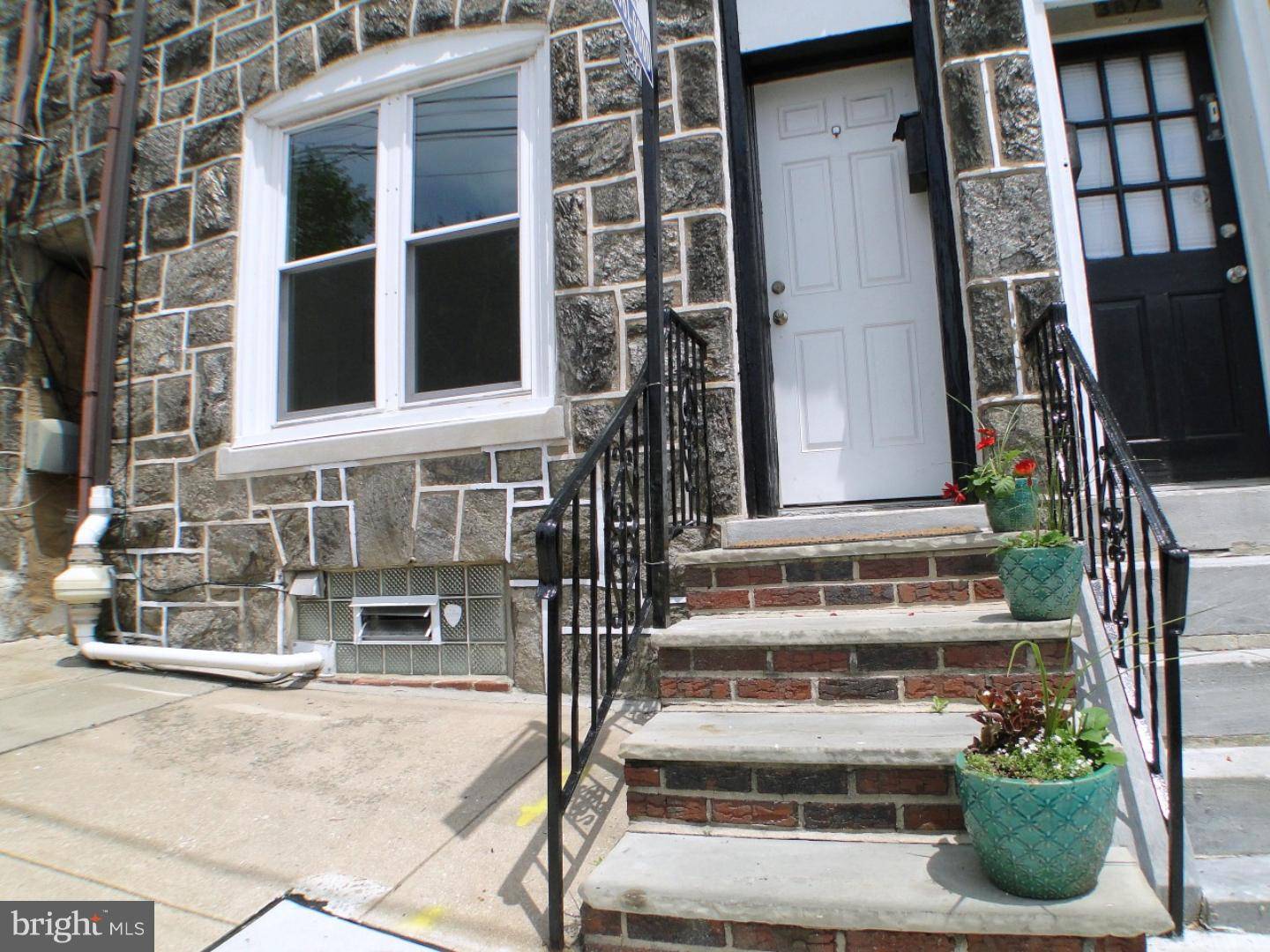 Philadelphia, PA 19128,3877 MANAYUNK AVE