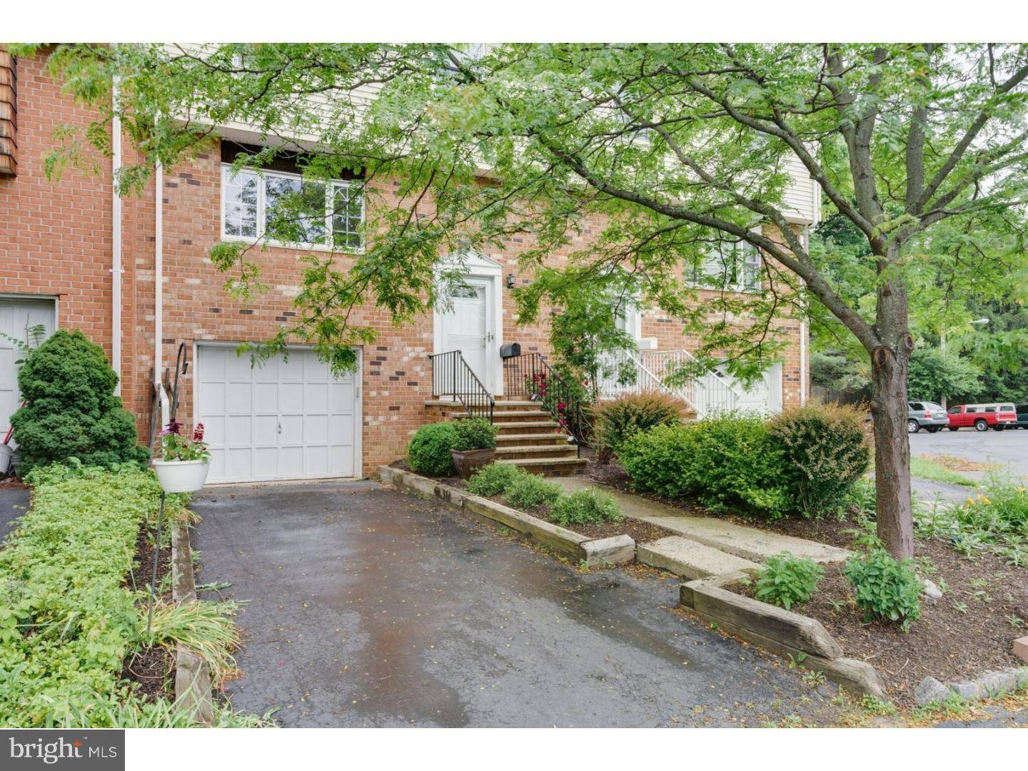 Lawrenceville, NJ 08648,39 FEATHERBED CT