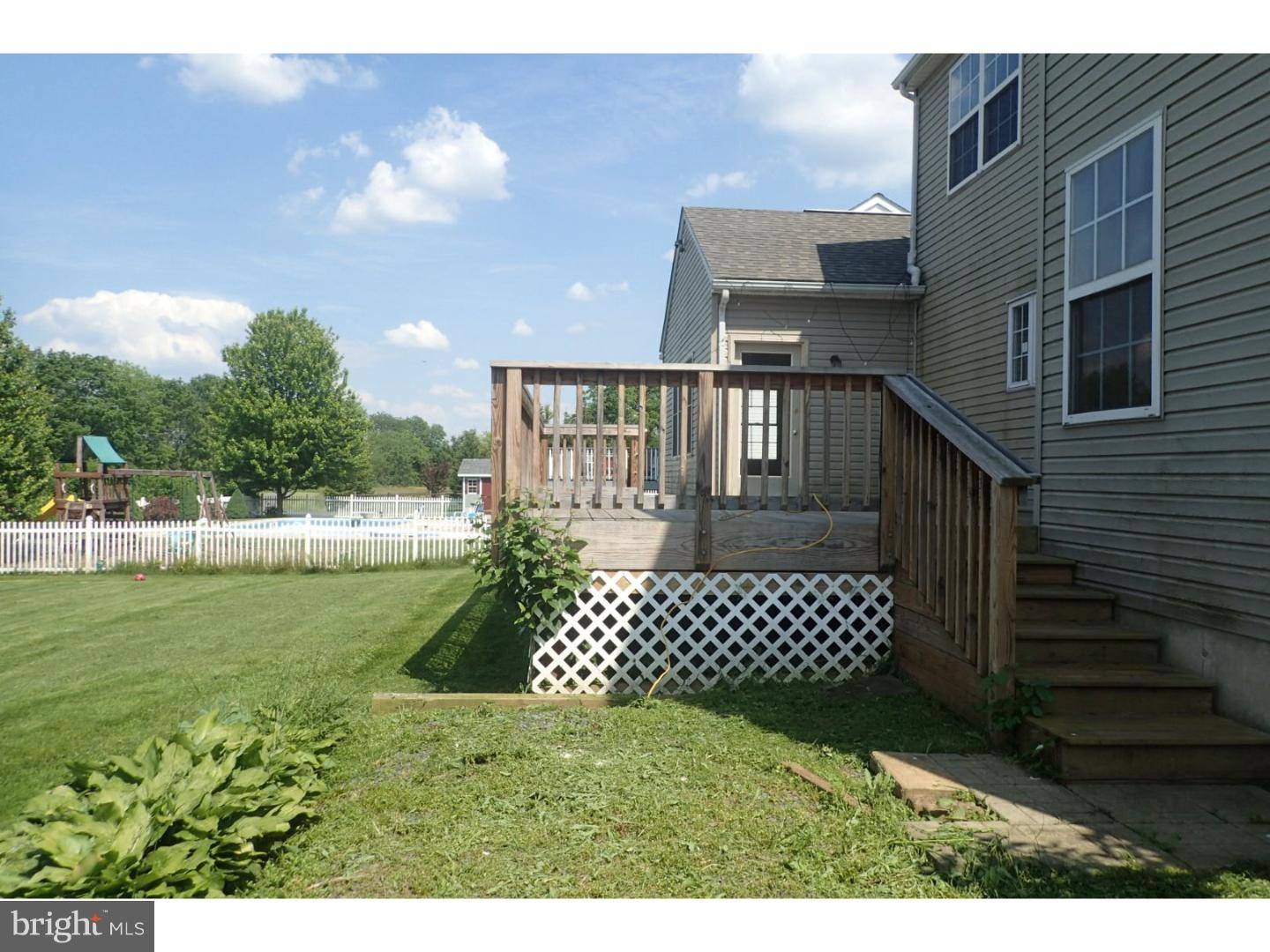 Gilbertsville, PA 19525,613 CHARLES DR