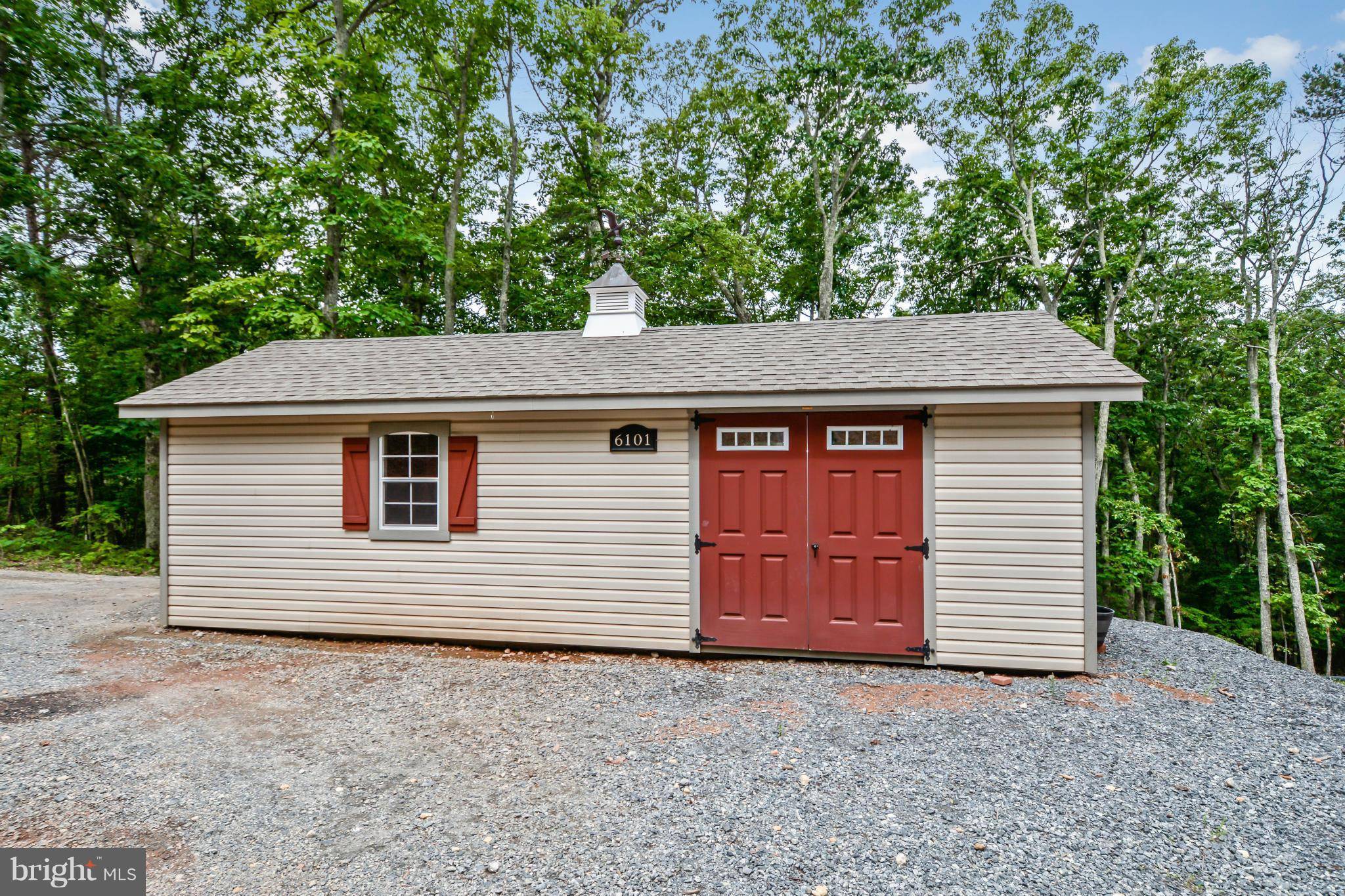 Gordonsville, VA 22942,6101 CHESTNUT LN