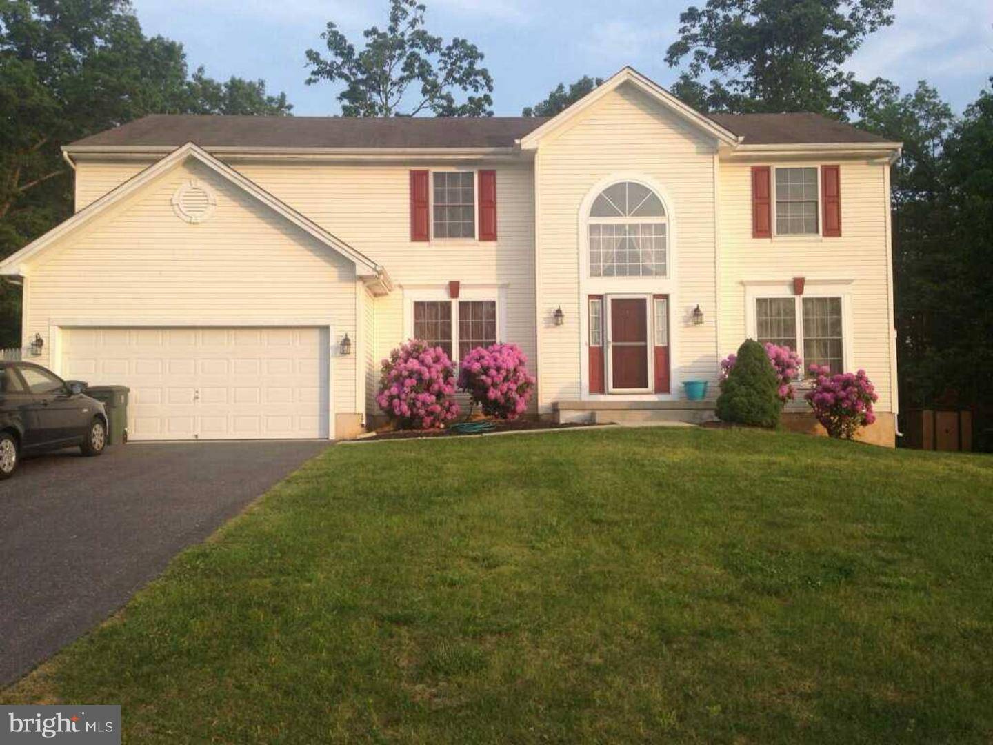 Williamstown, NJ 08094,1127 TARA DR