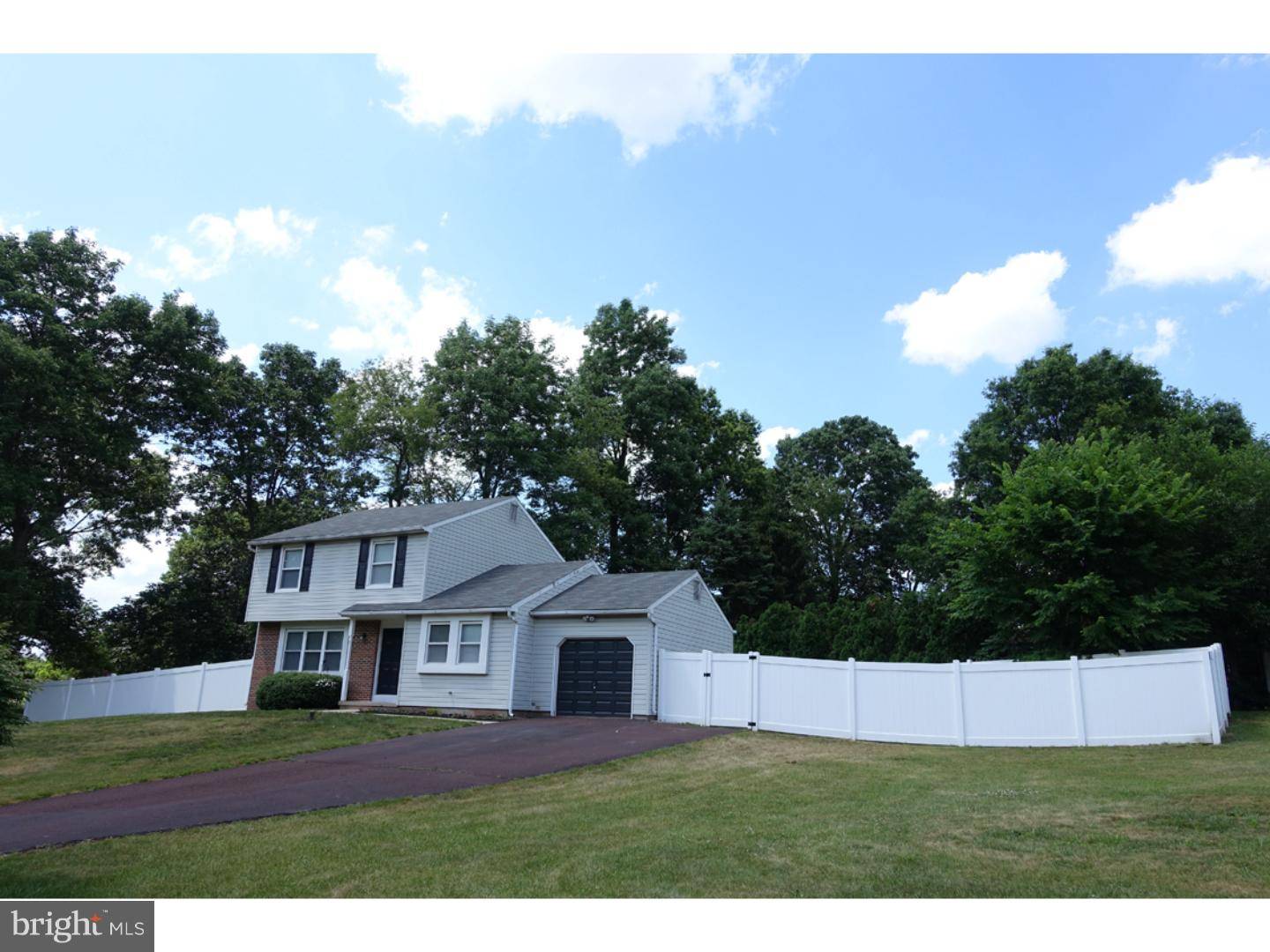 Harleysville, PA 19438,765 BOB BEA LN