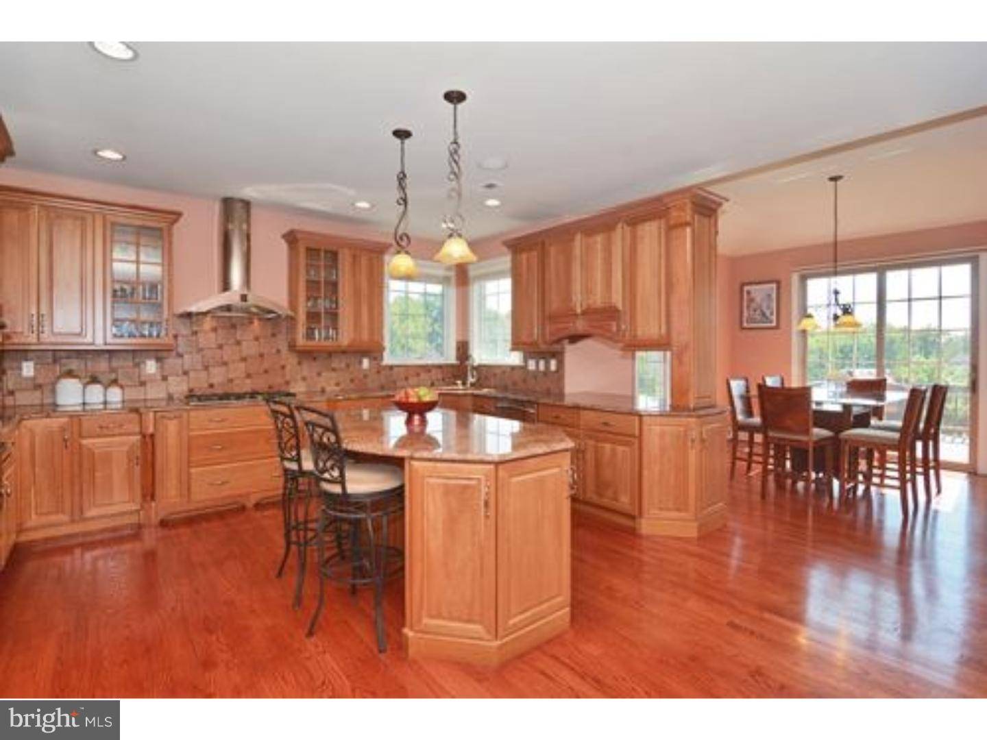 Harleysville, PA 19438,587 WOODVIEW LN