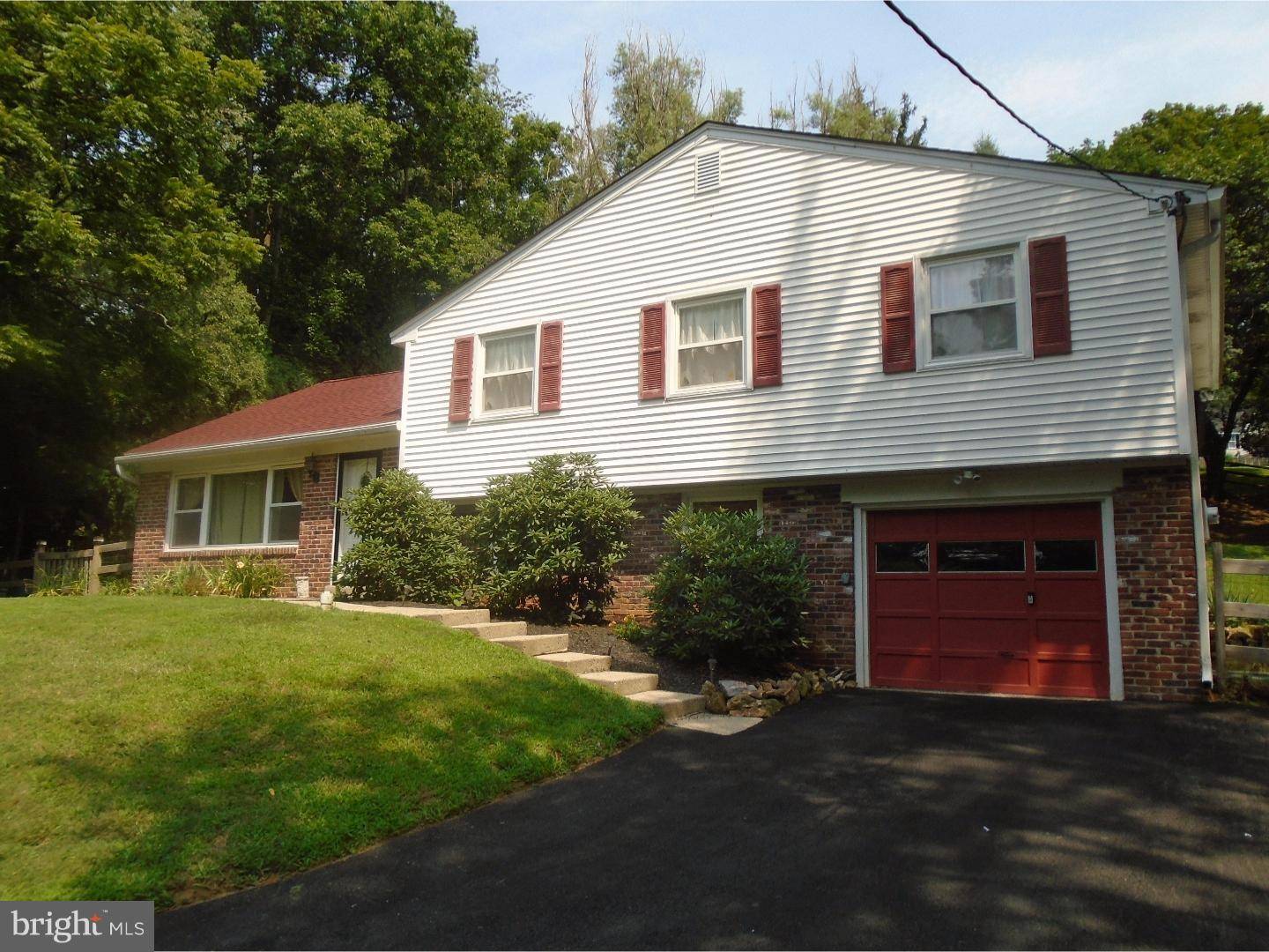 West Chester, PA 19382,407 LESLIE LN