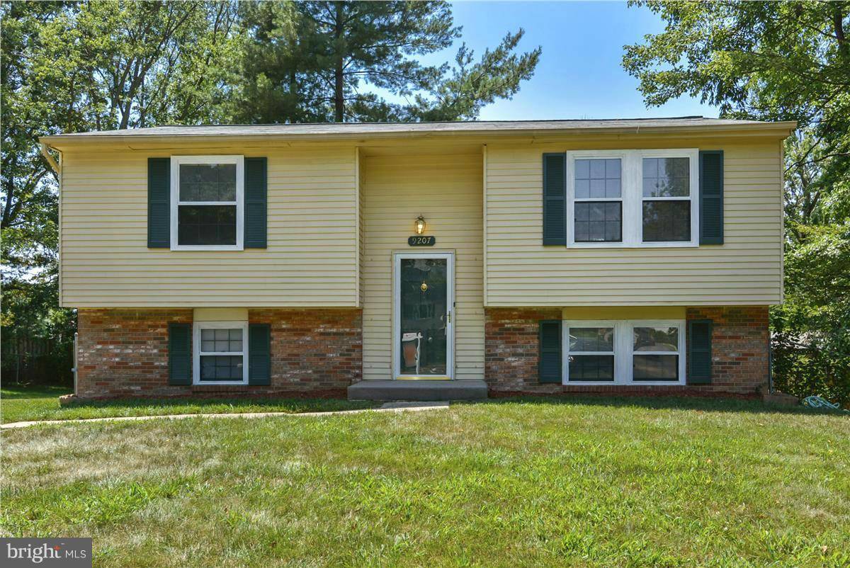 Burke, VA 22015,9207 HONEY CREEPER CT