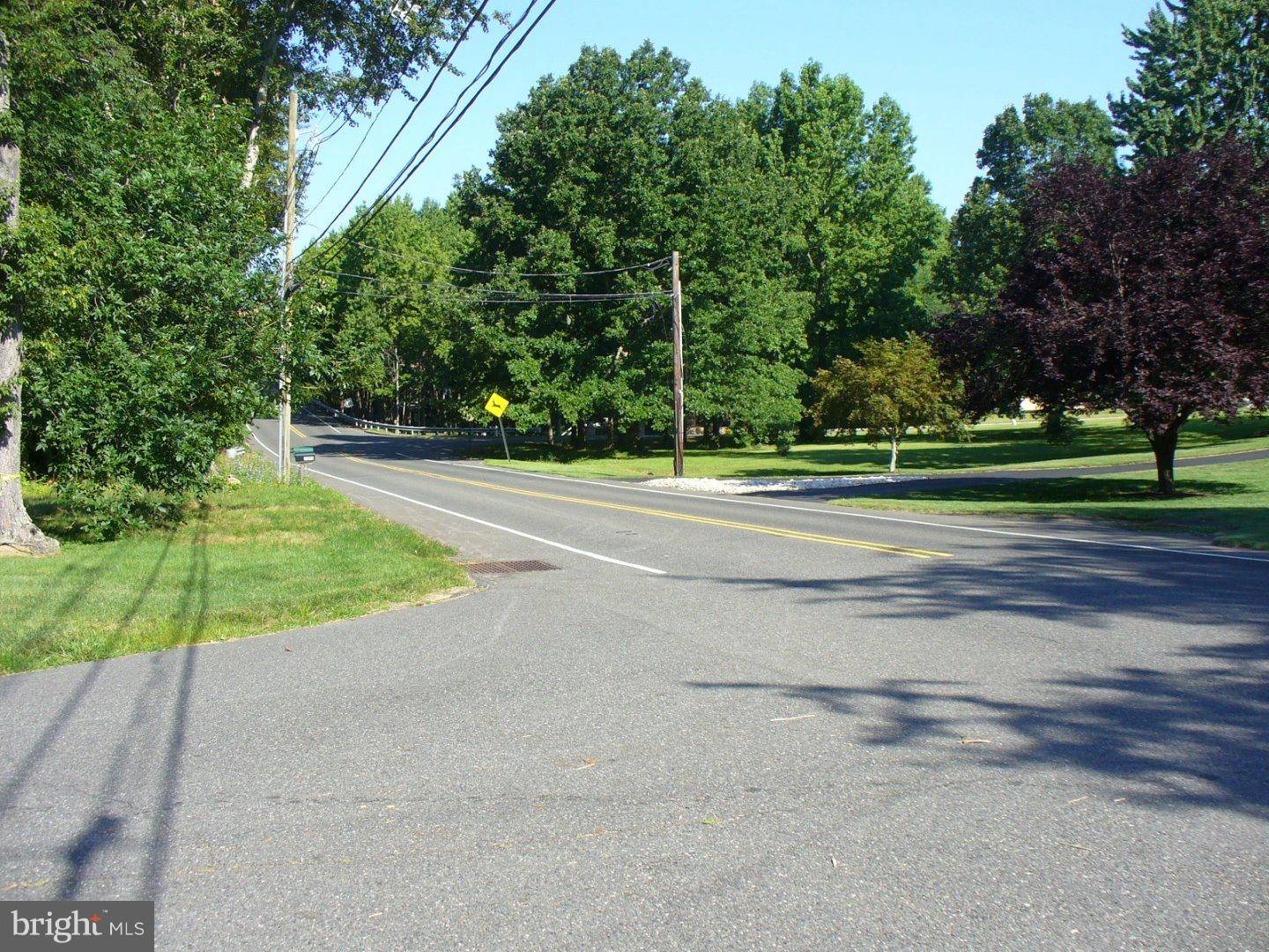 Burlington Township, NJ 08016,L:1 01 OXMEAD RD