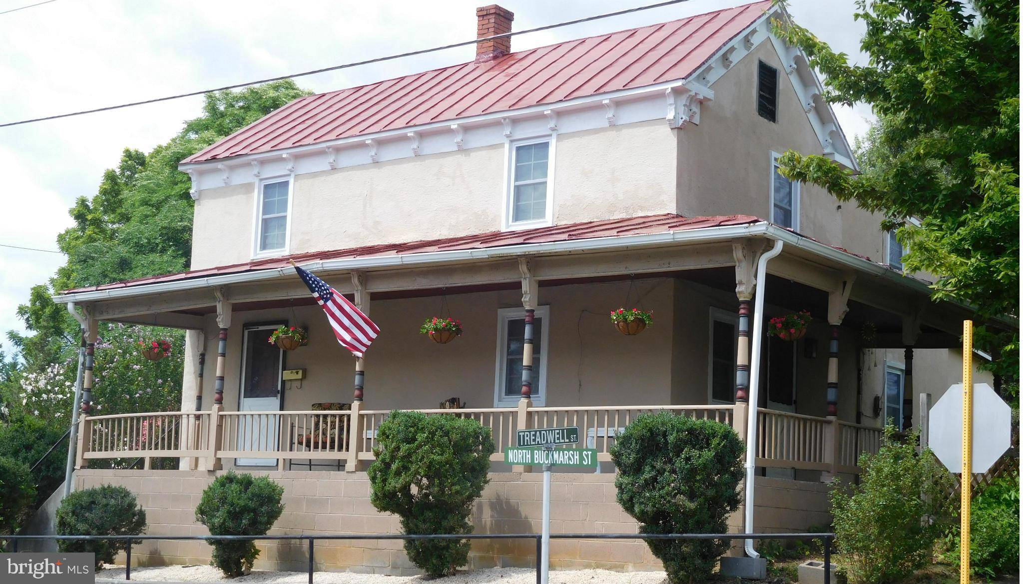 Berryville, VA 22611,115 BUCKMARSH ST