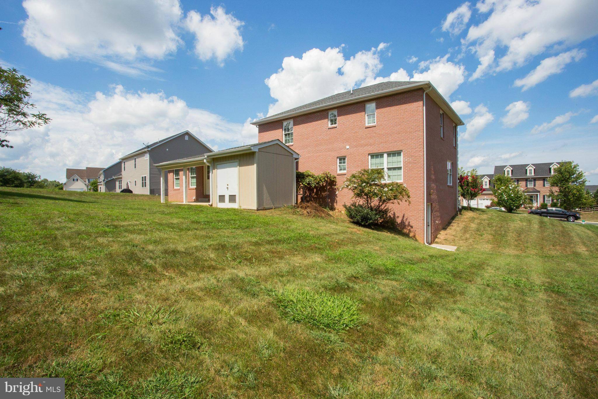 Berryville, VA 22611,421 MONTGOMERY CT