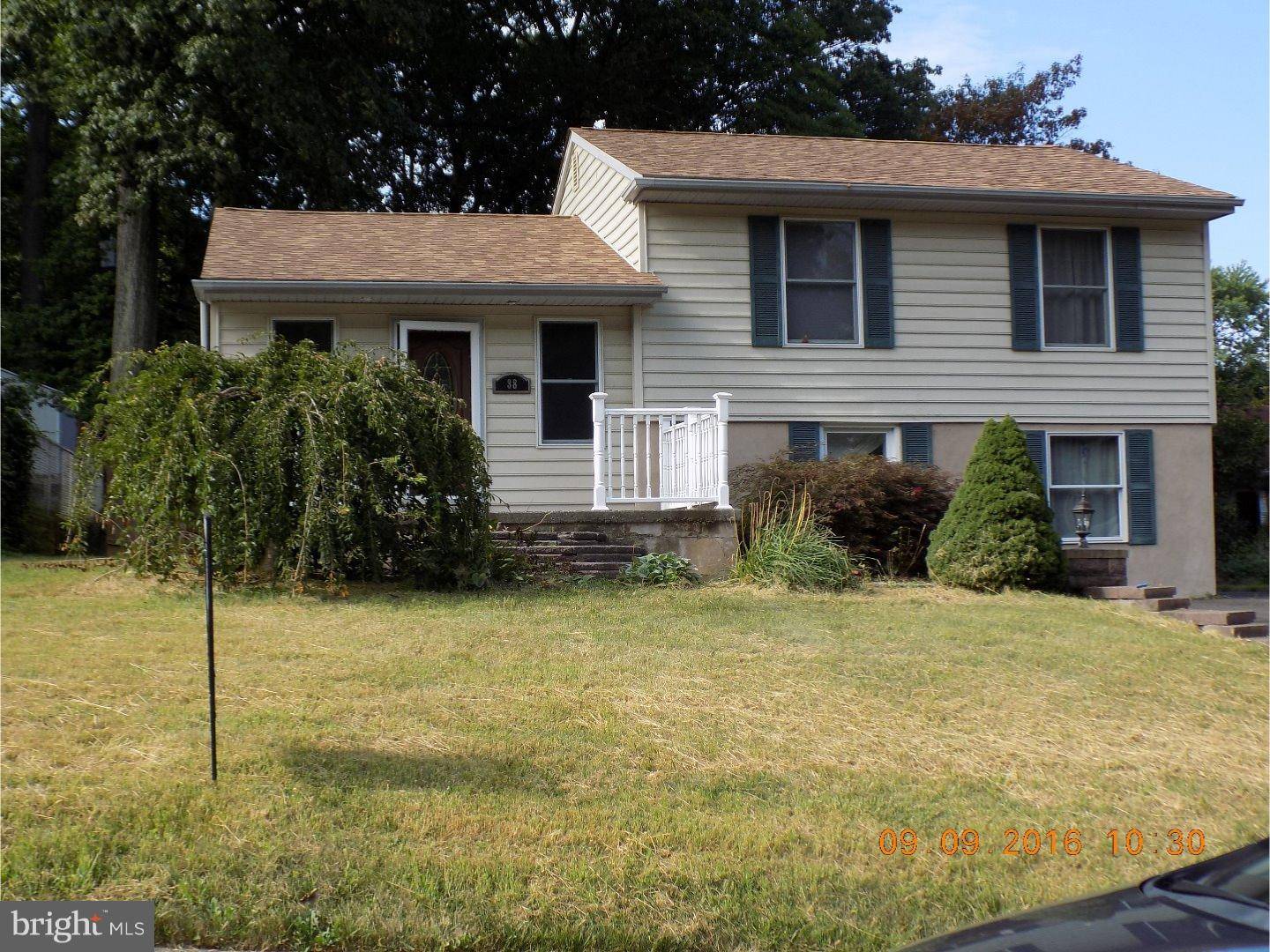 Willow Grove, PA 19090,38 RUSSELL RD