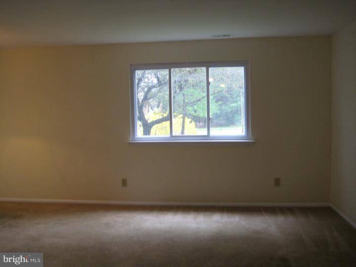 Mount Laurel, NJ 08054,301A MULBERRY CV