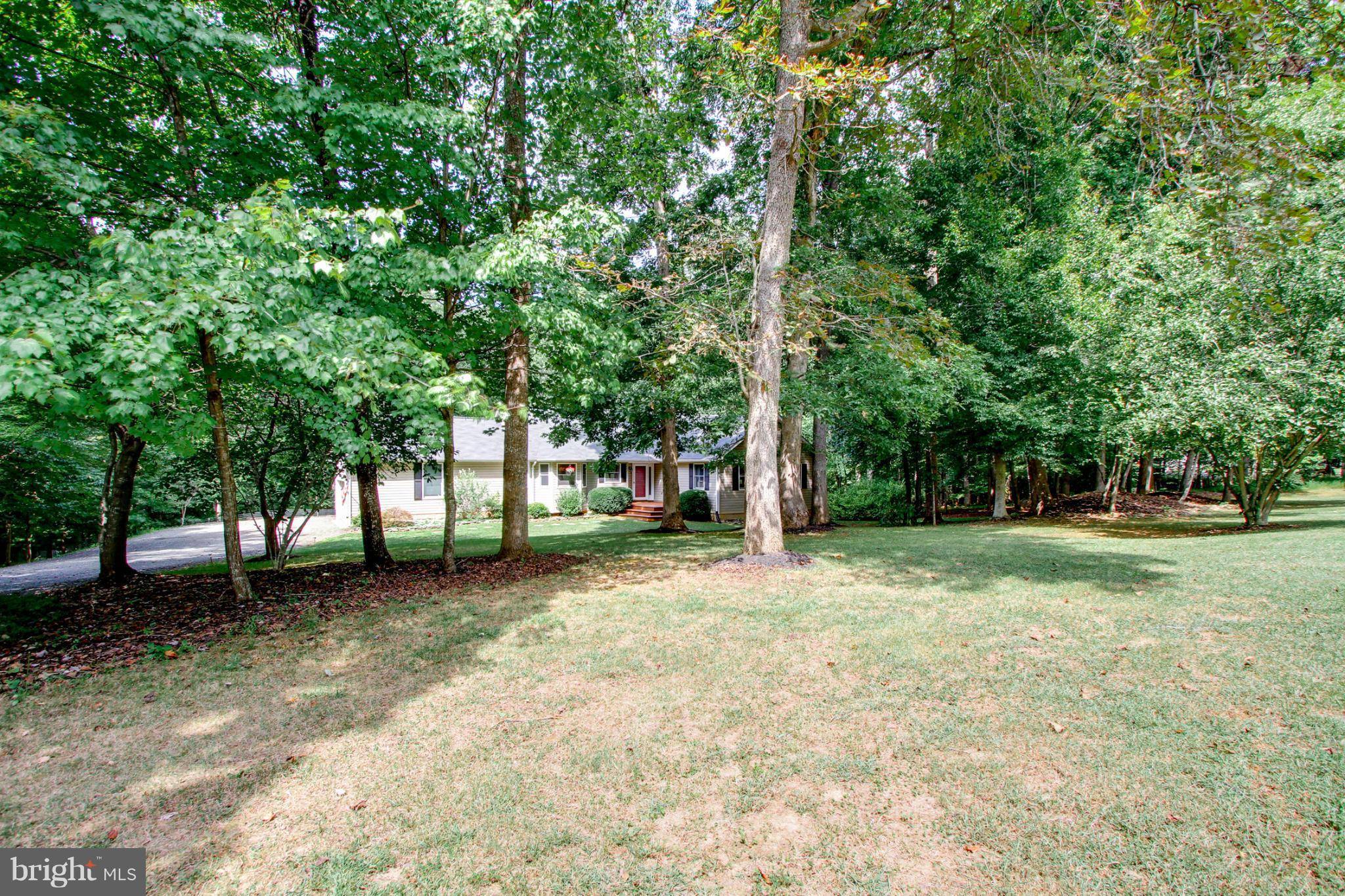 Amissville, VA 20106,4440 LABRADOR CT