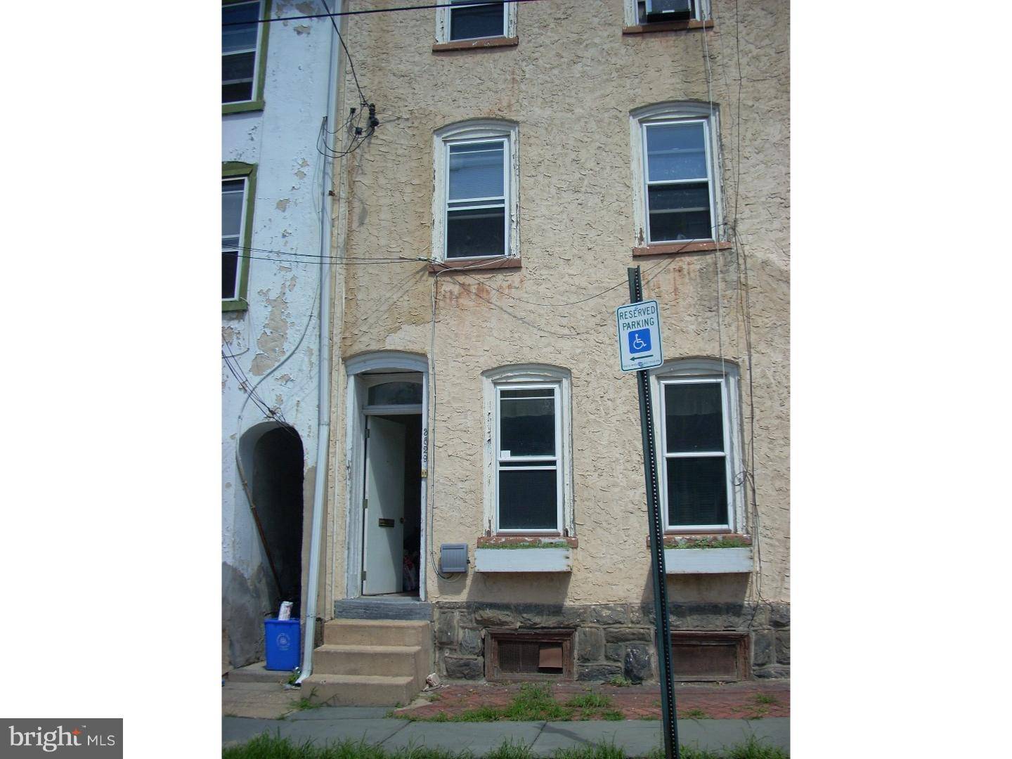 Philadelphia, PA 19127,3829 CRESSON ST