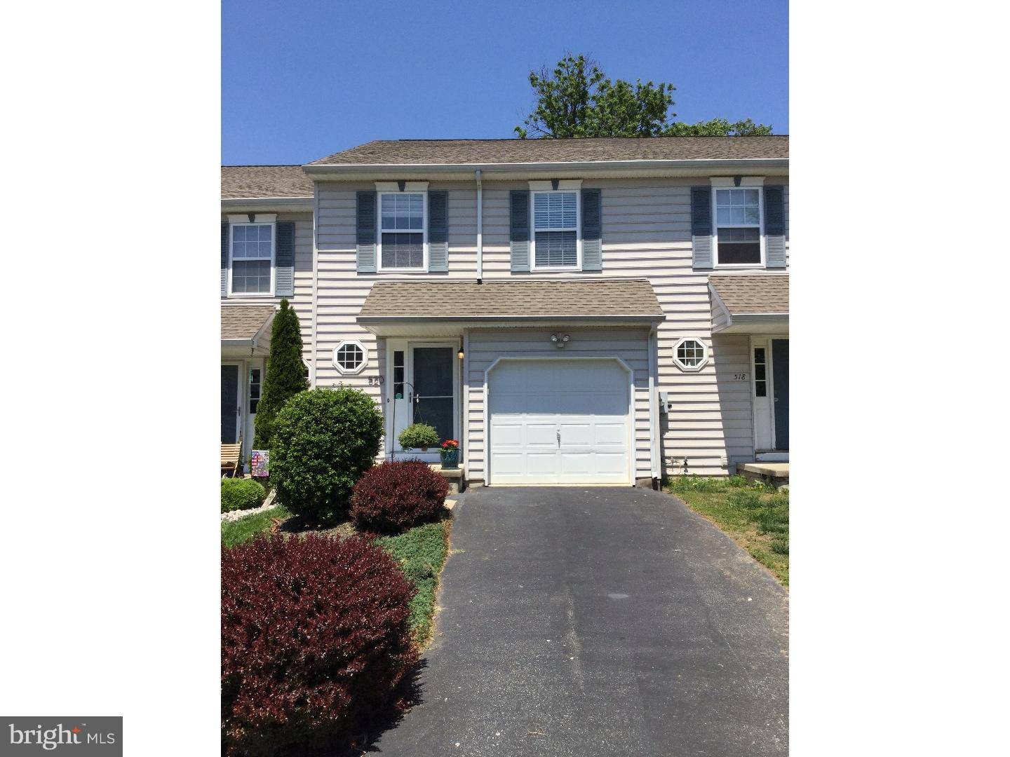 Elsmere, DE 19805,520 RED BUD CT