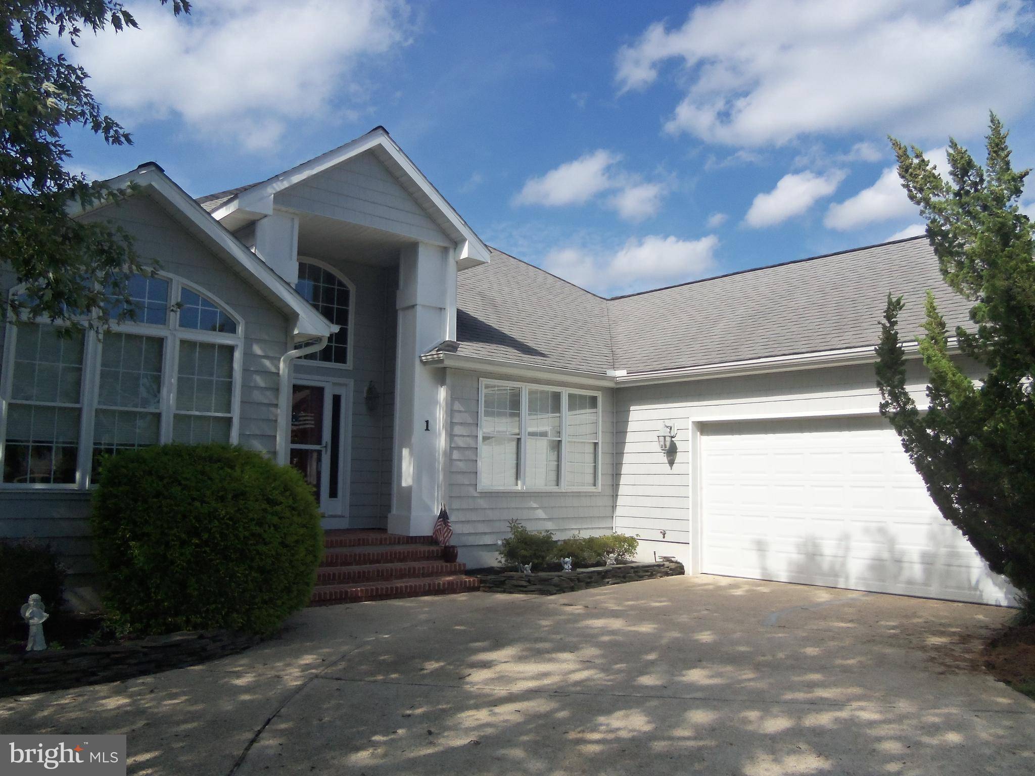 Bethany Beach, DE 19930,1 BARNACLE CT