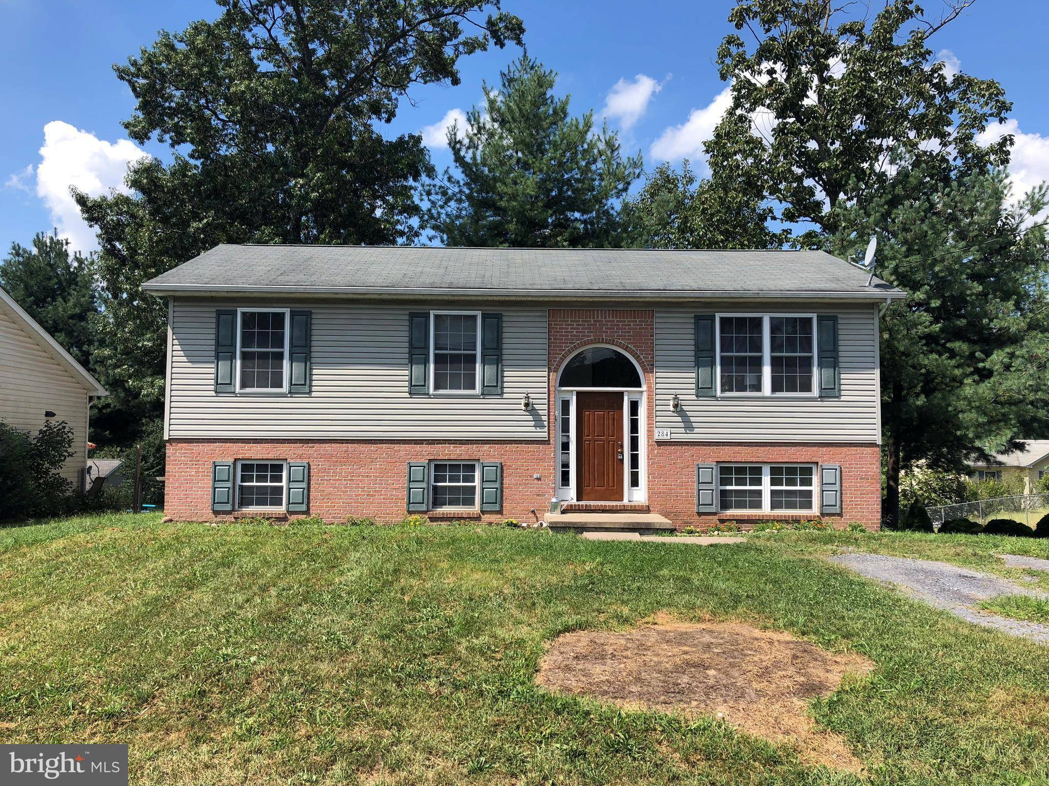 Inwood, WV 25428,284 IDYLLWOOD DR