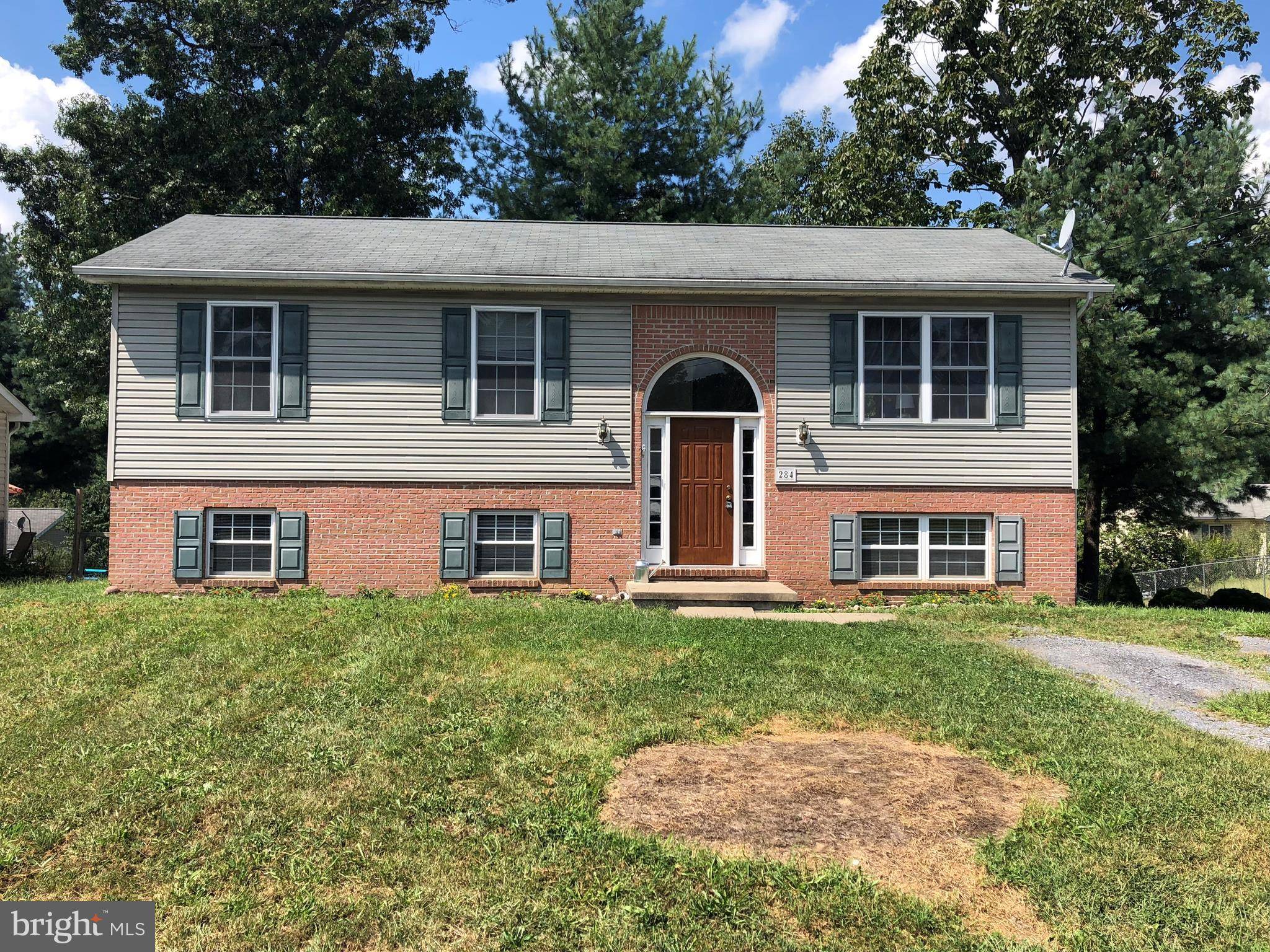 Inwood, WV 25428,284 IDYLLWOOD DR