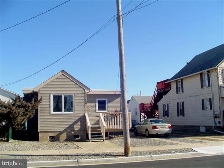 North Wildwood, NJ 08260,309 W 17TH