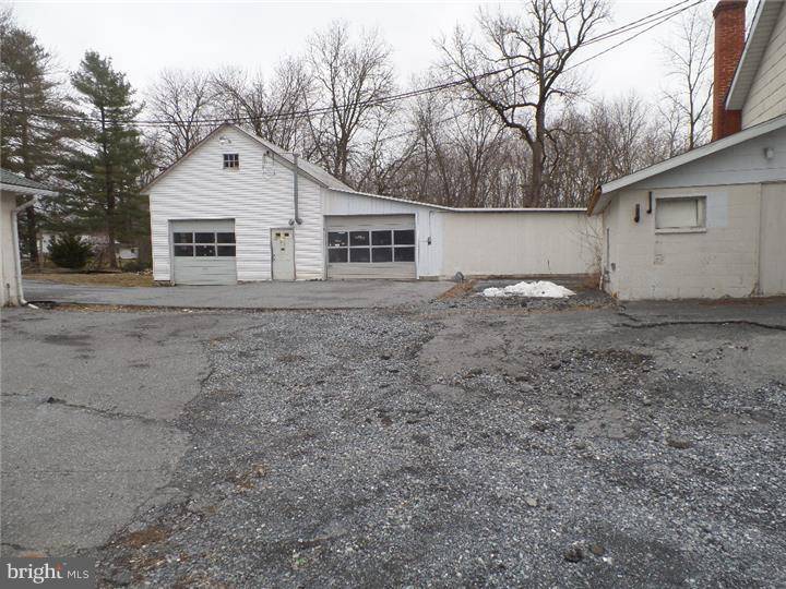 Manheim, PA 17545,131-135 S OAK ST