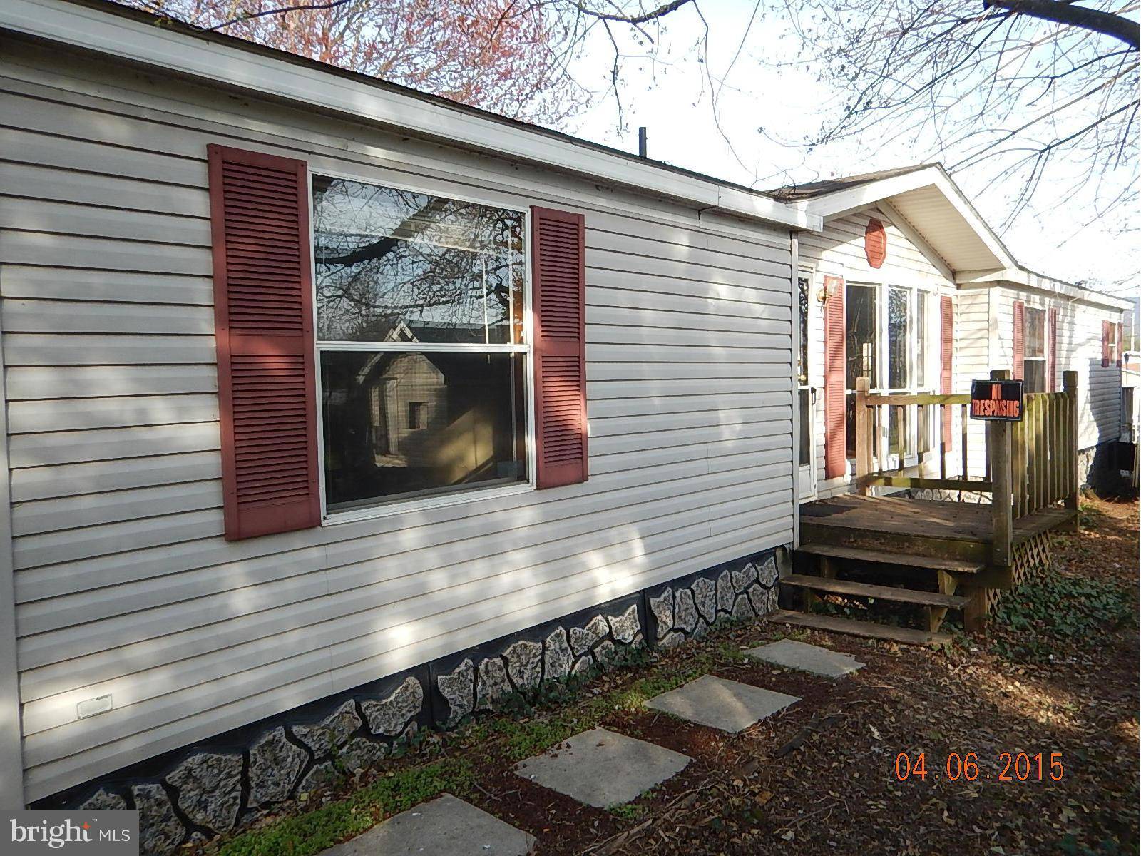 Luray, VA 22835,513 4TH ST