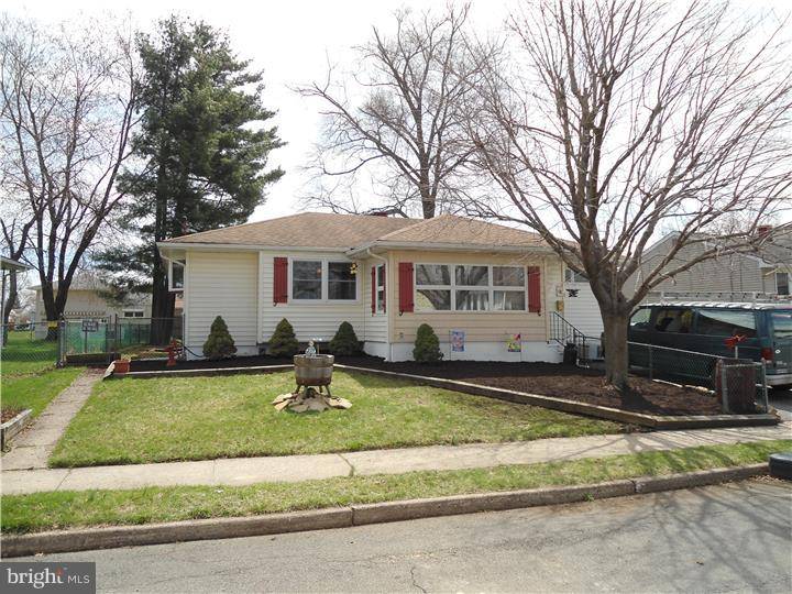 Hamilton, NJ 08690,8 EVERGREEN LN