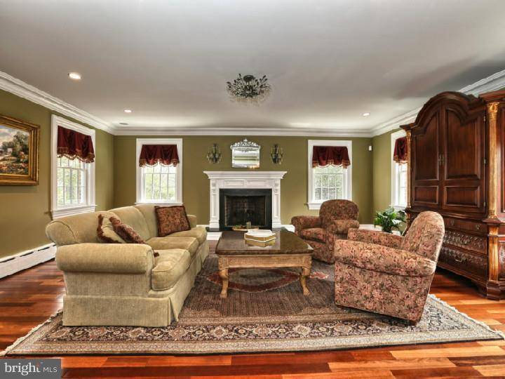 Moorestown, NJ 08057,800 GOLF VIEW RD