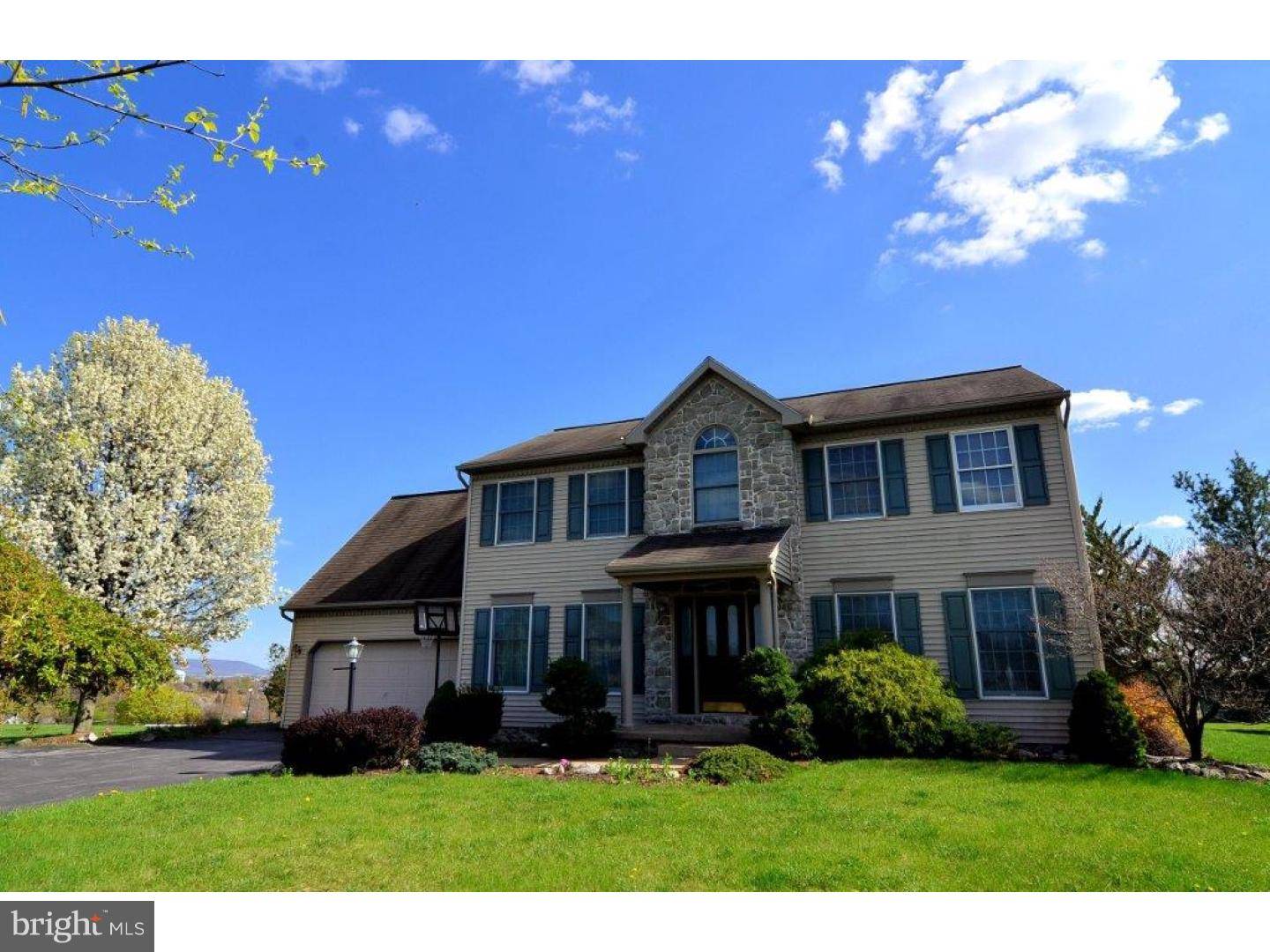 Myerstown, PA 17067,8 HONEYBEE CT