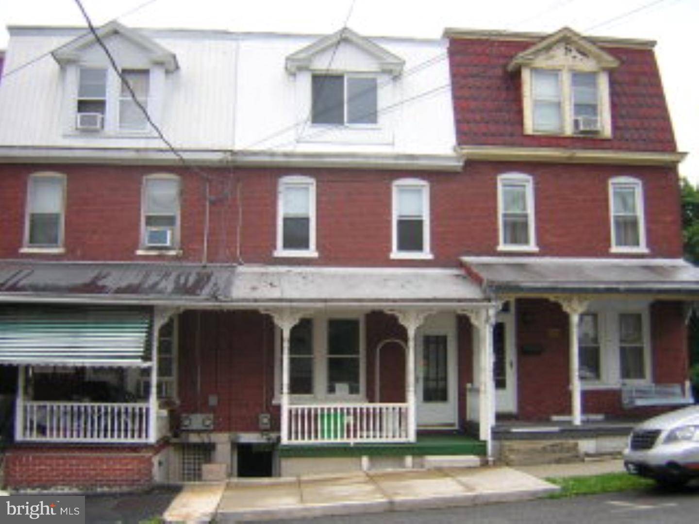 Schuylkill Haven, PA 17972,402 SAINT JOHN ST