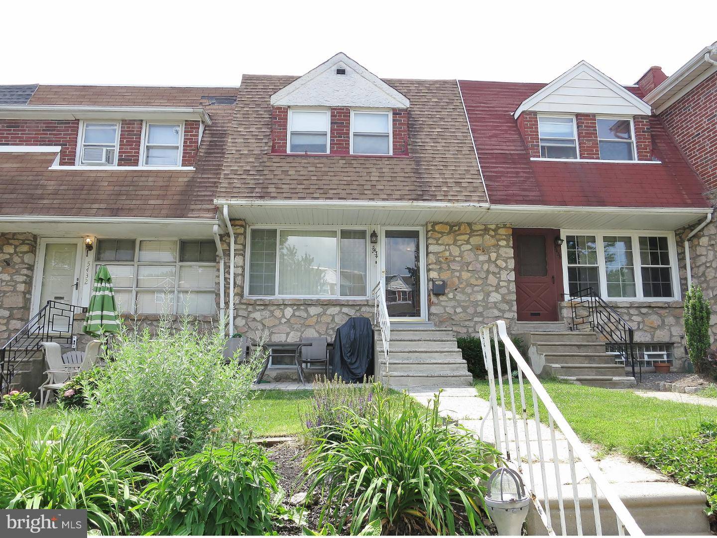 Philadelphia, PA 19128,5434 VICARIS ST