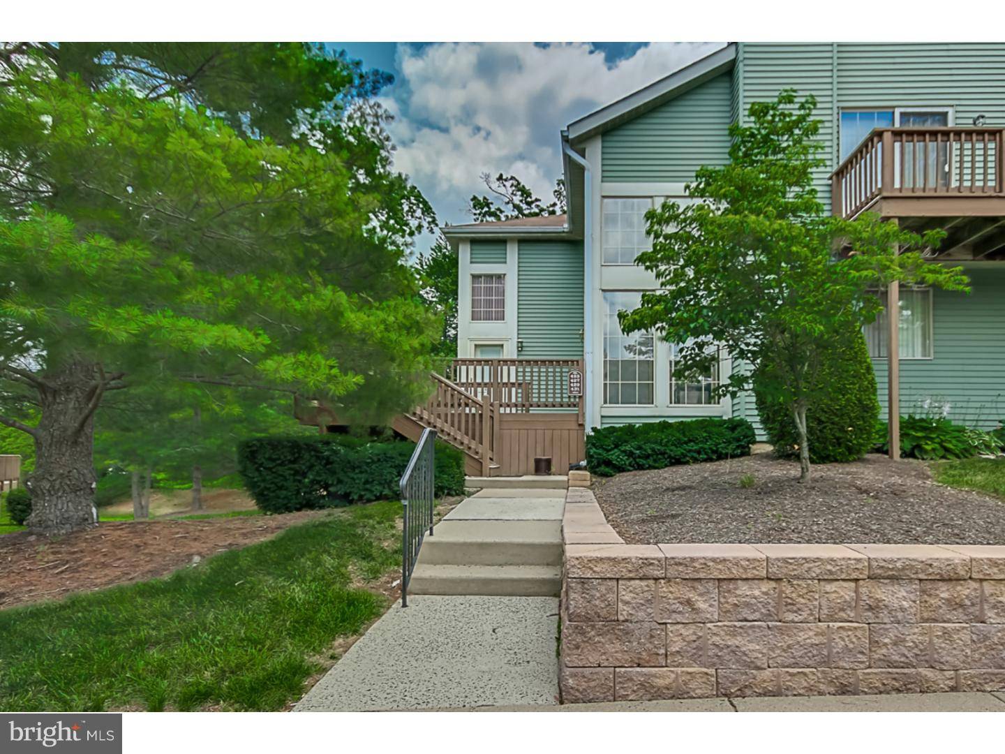 Horsham, PA 19044,425 BROWN BRIAR CIR