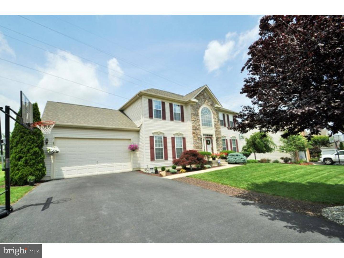 Easton, PA 18045,13 CLOVER HOLLOW RD